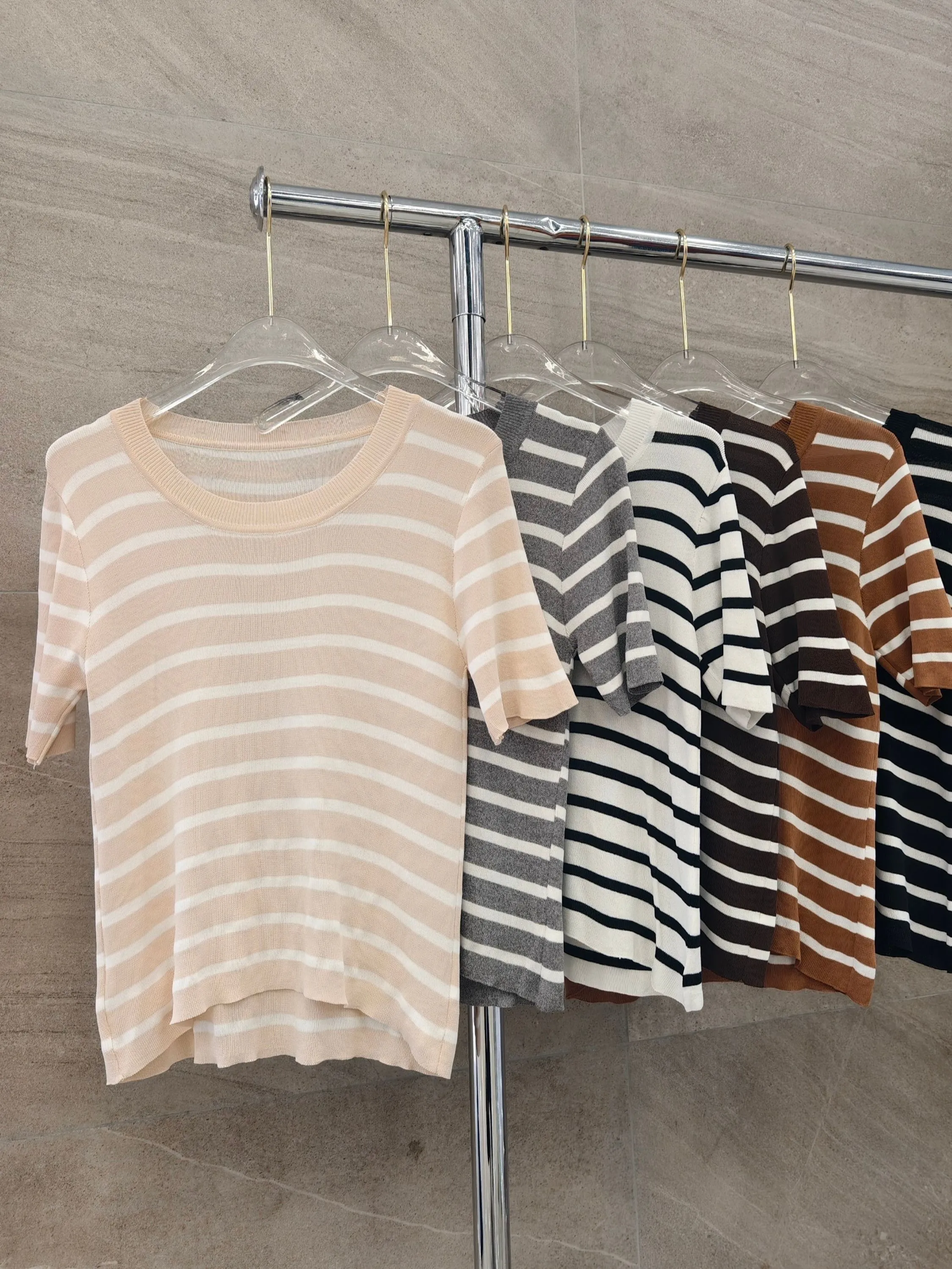Camiseta listrata  importado femininas modas DZ106