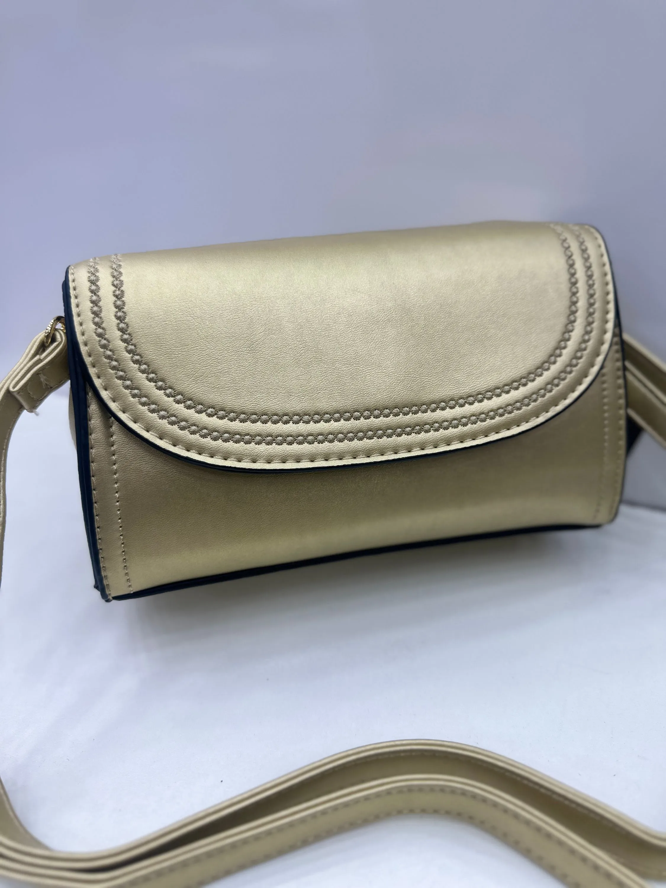 Bolsa feminina transversa