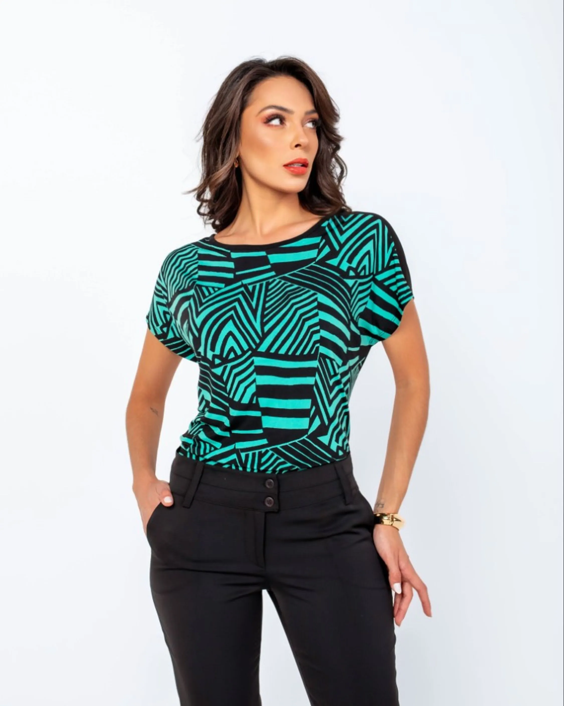 BLUSA DE MALHA GEOMETRICA VERDE