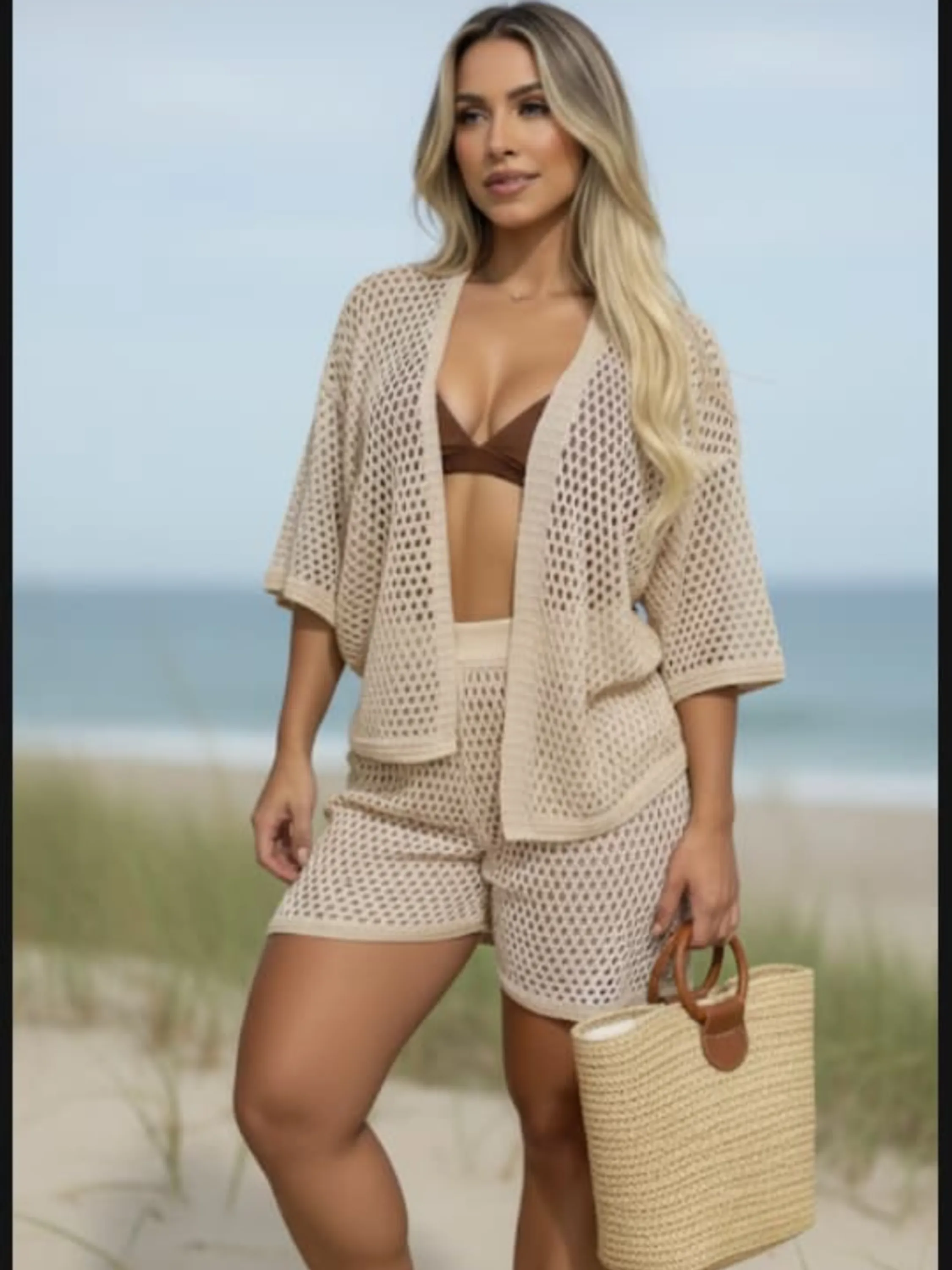 Conjunto de Praia short e camisão tricô.