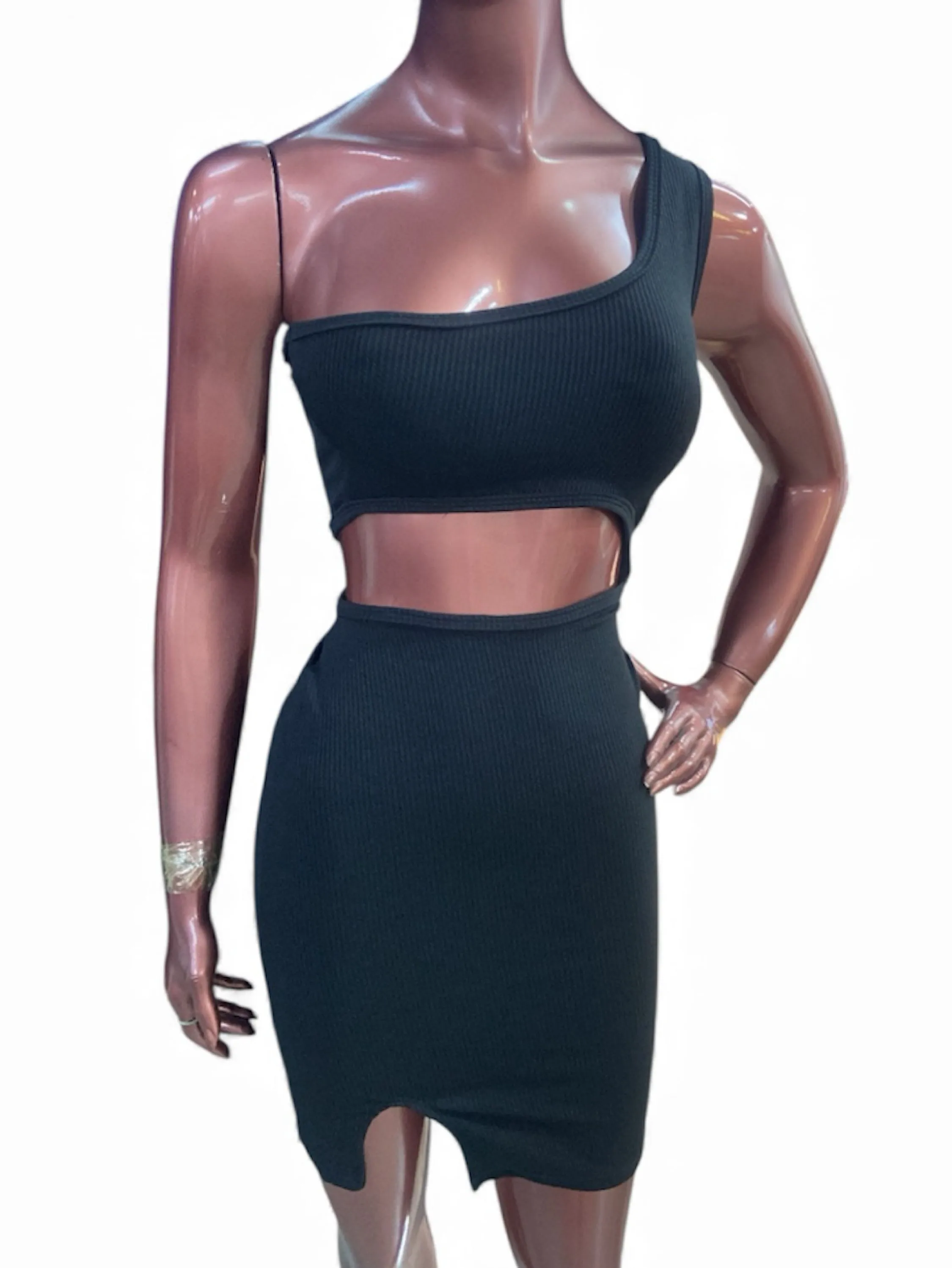 Vestido recorte com bojo