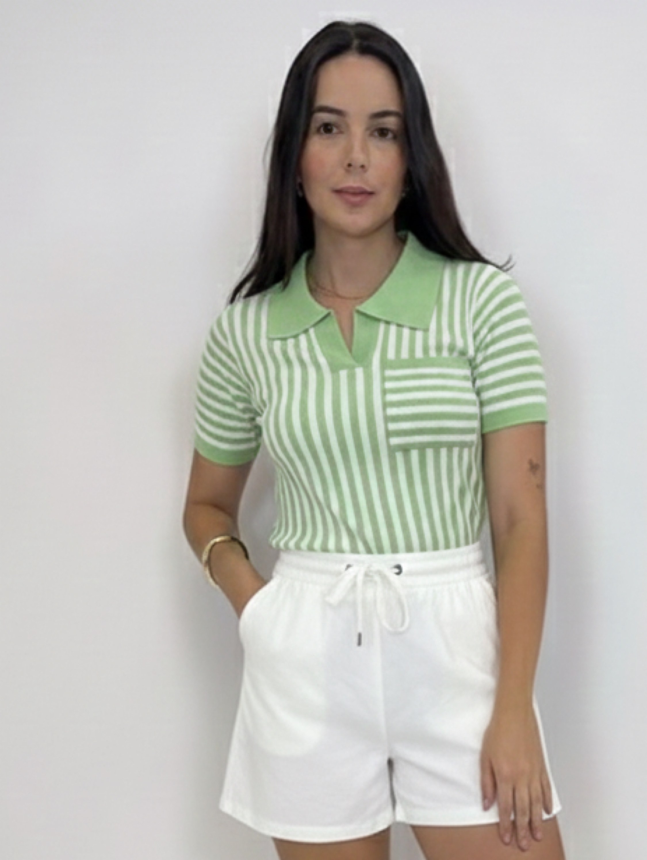 Blusa polo tricot modal com bolso