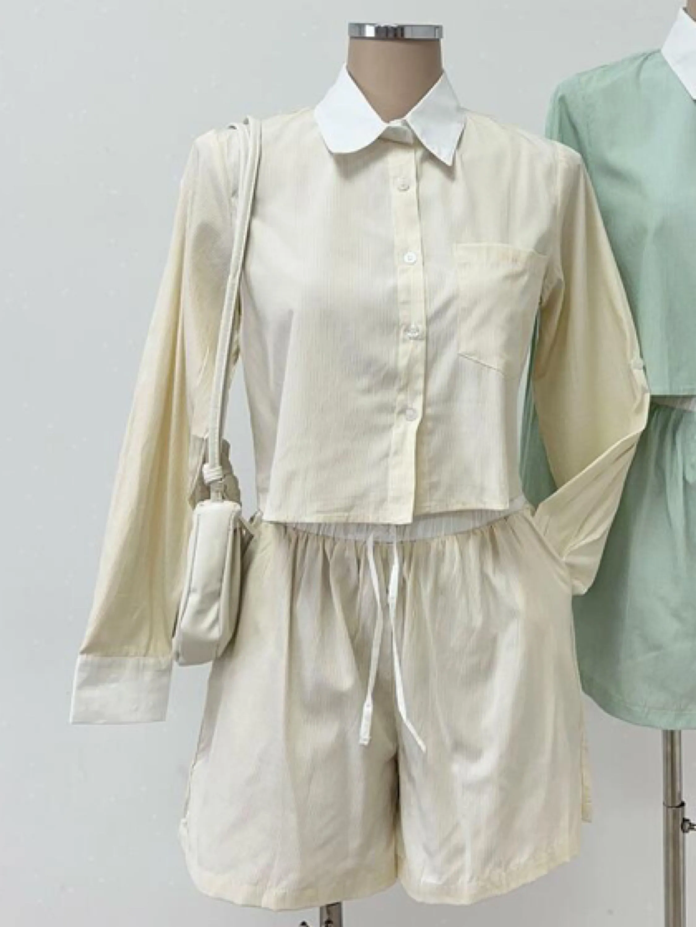 Conjunto listrado camisa e short