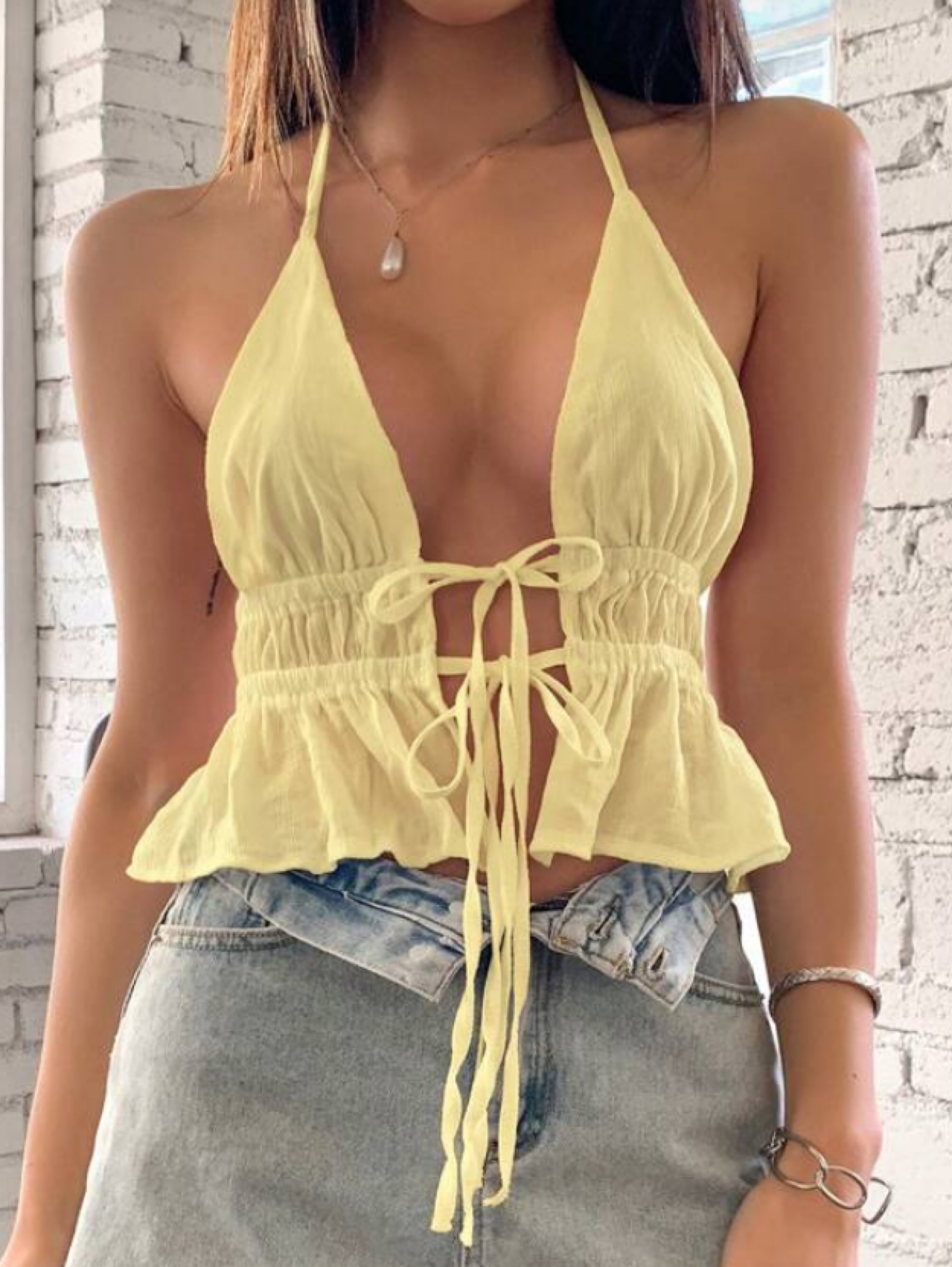 Blusa frente única com amarração