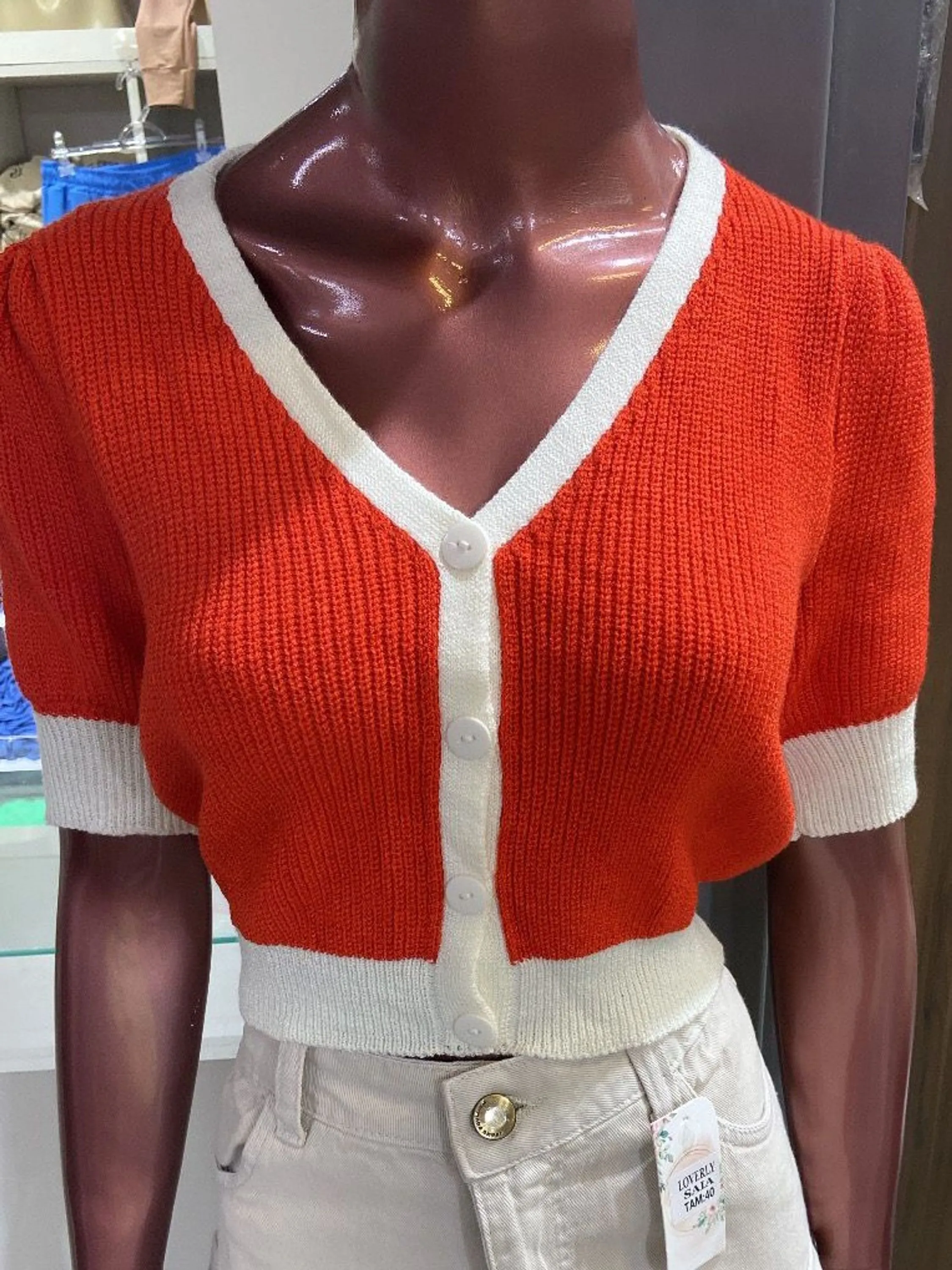 Cropepd botões tricot modal