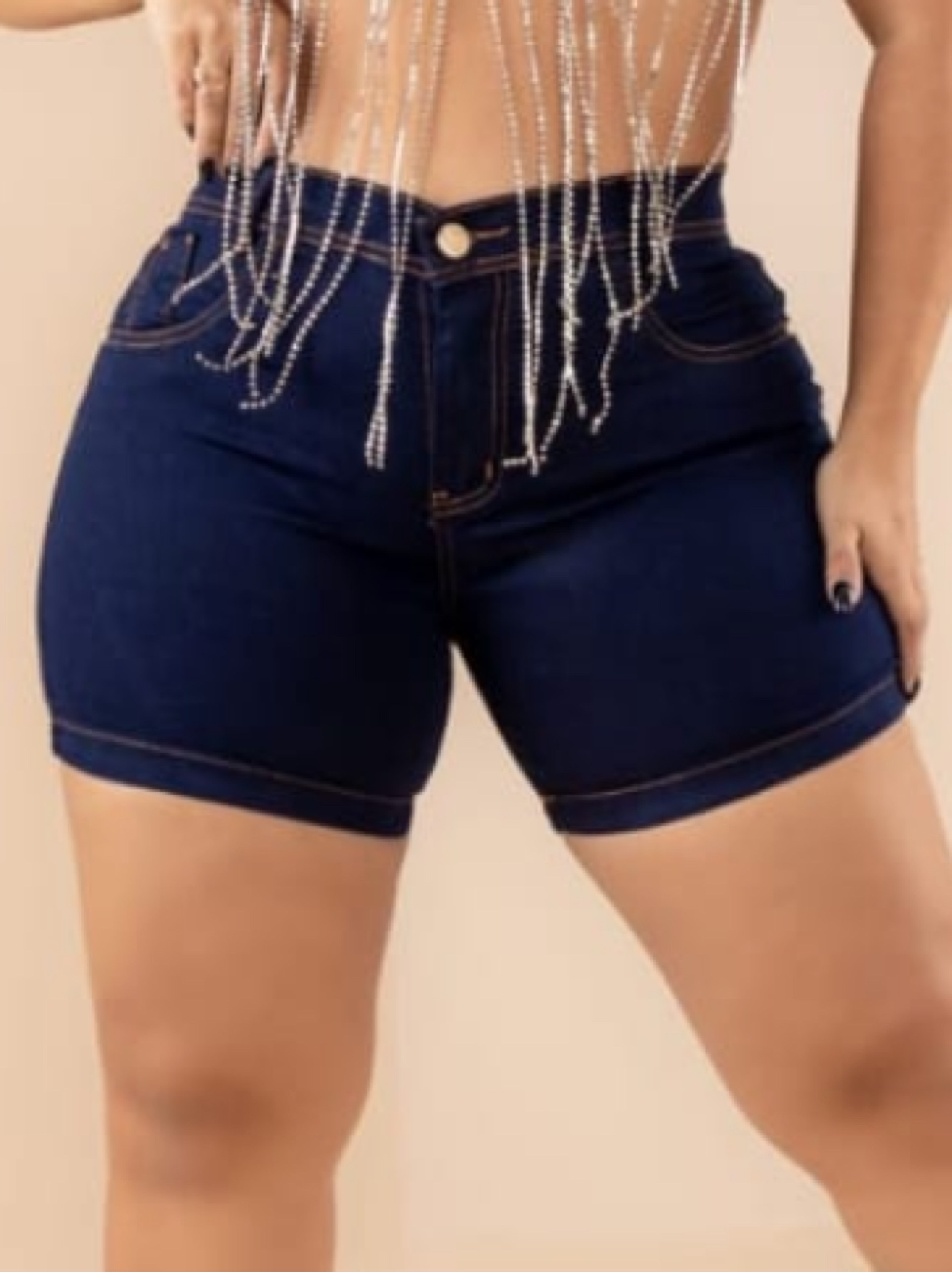 Shorts Meia Coxa Plus