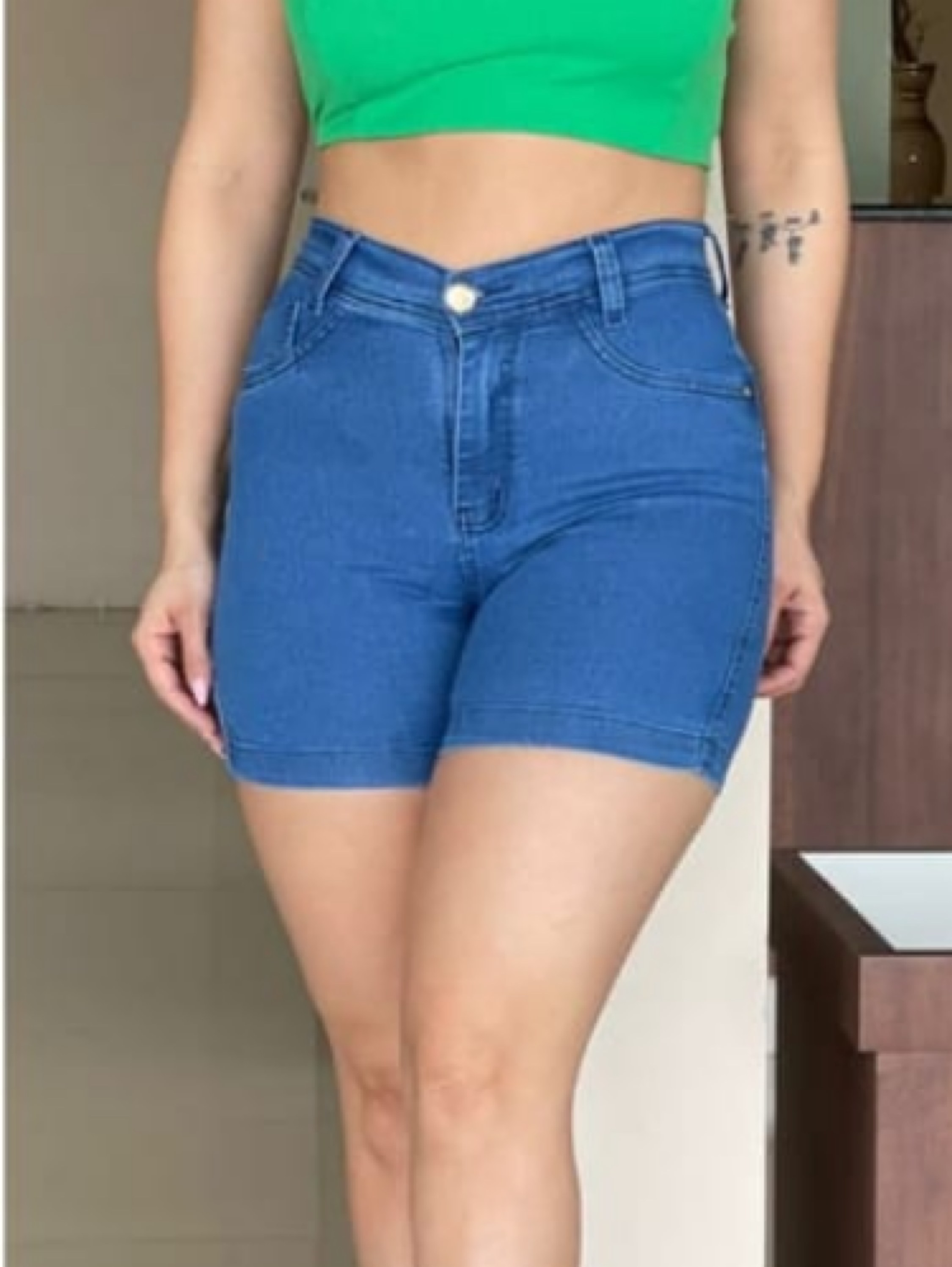 Shorts Meia Coxa