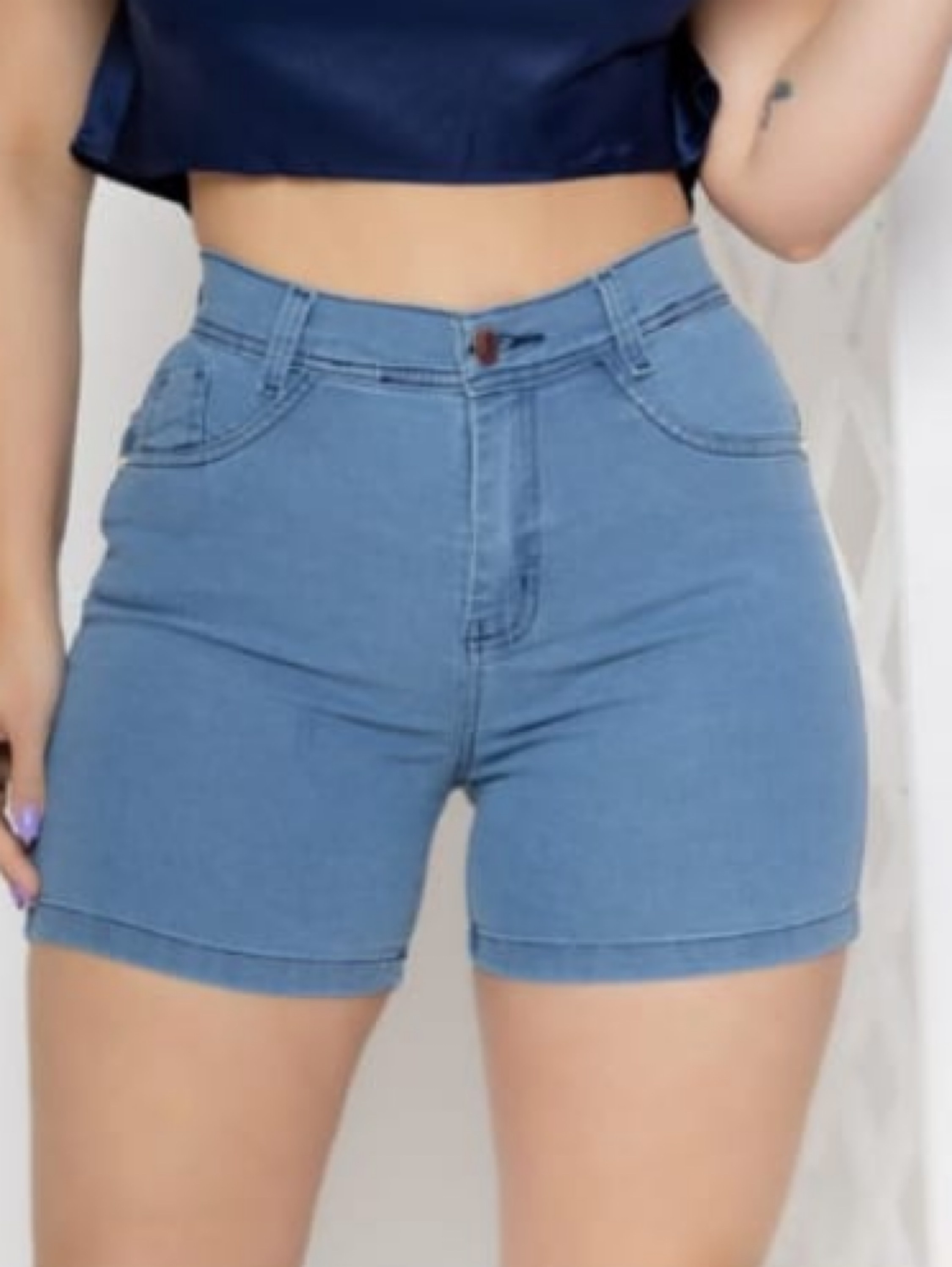 Shorts Meia Coxa