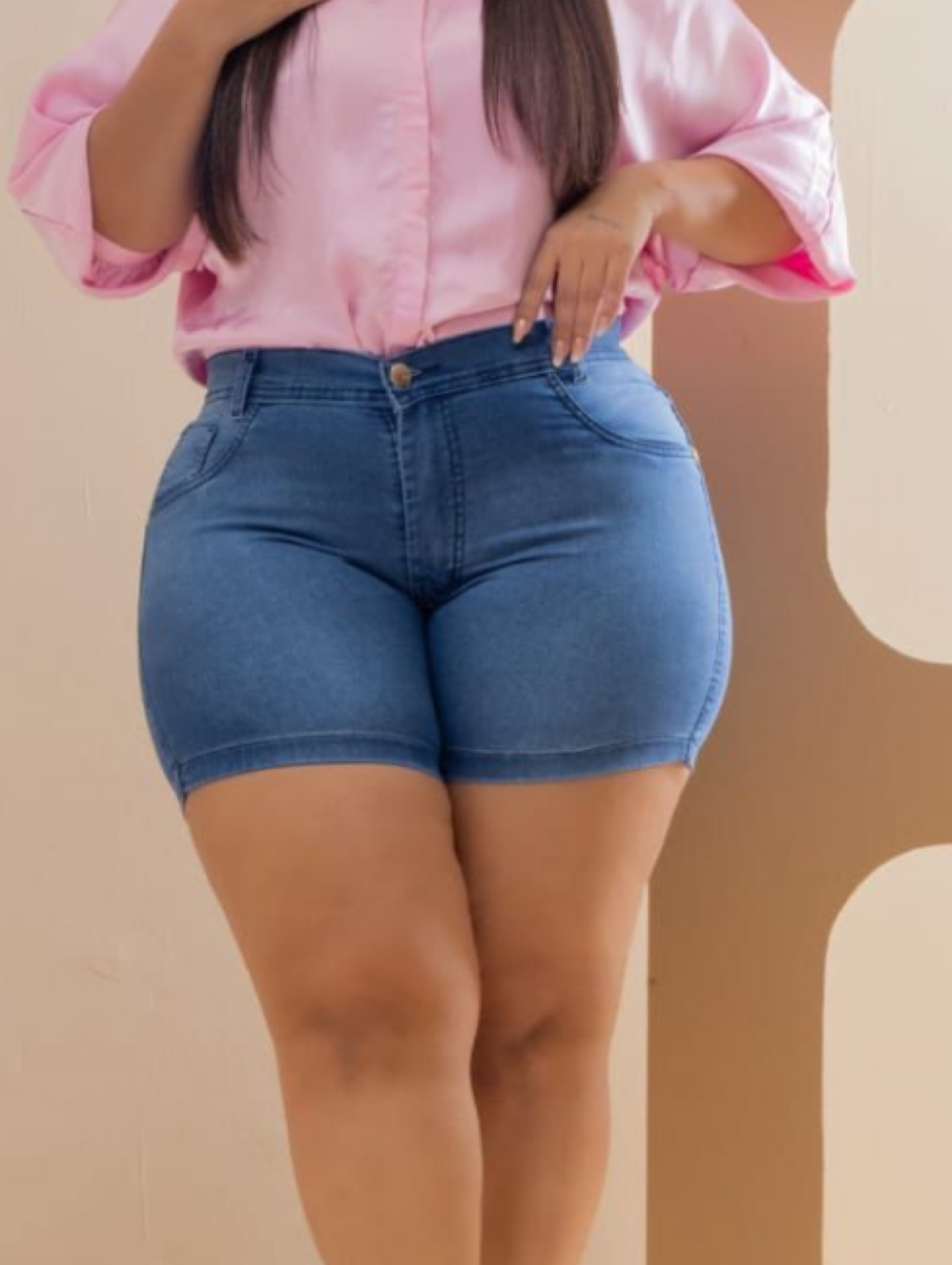 Shorts Meia Coxa Plus