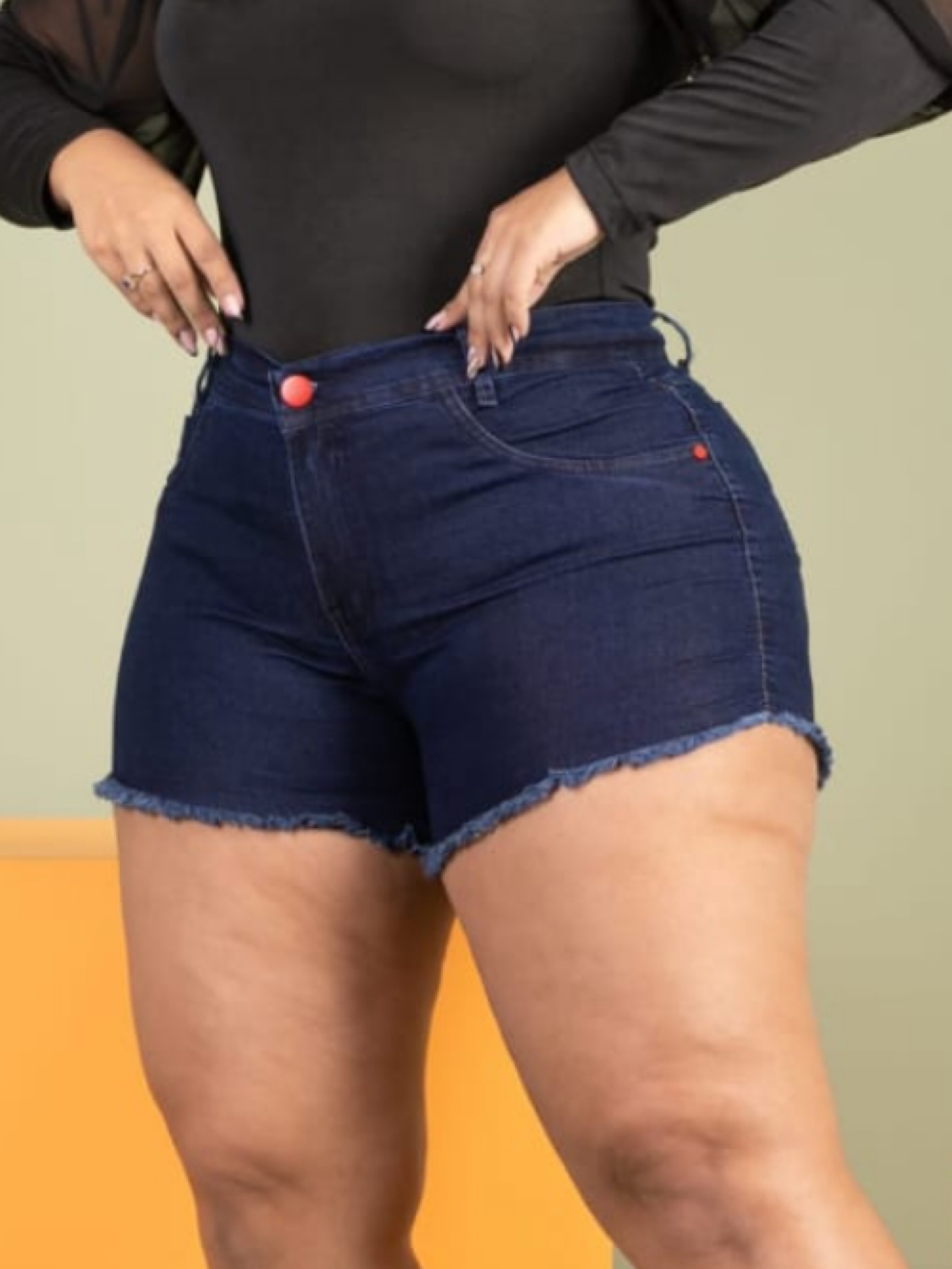 Shorts curto Plus