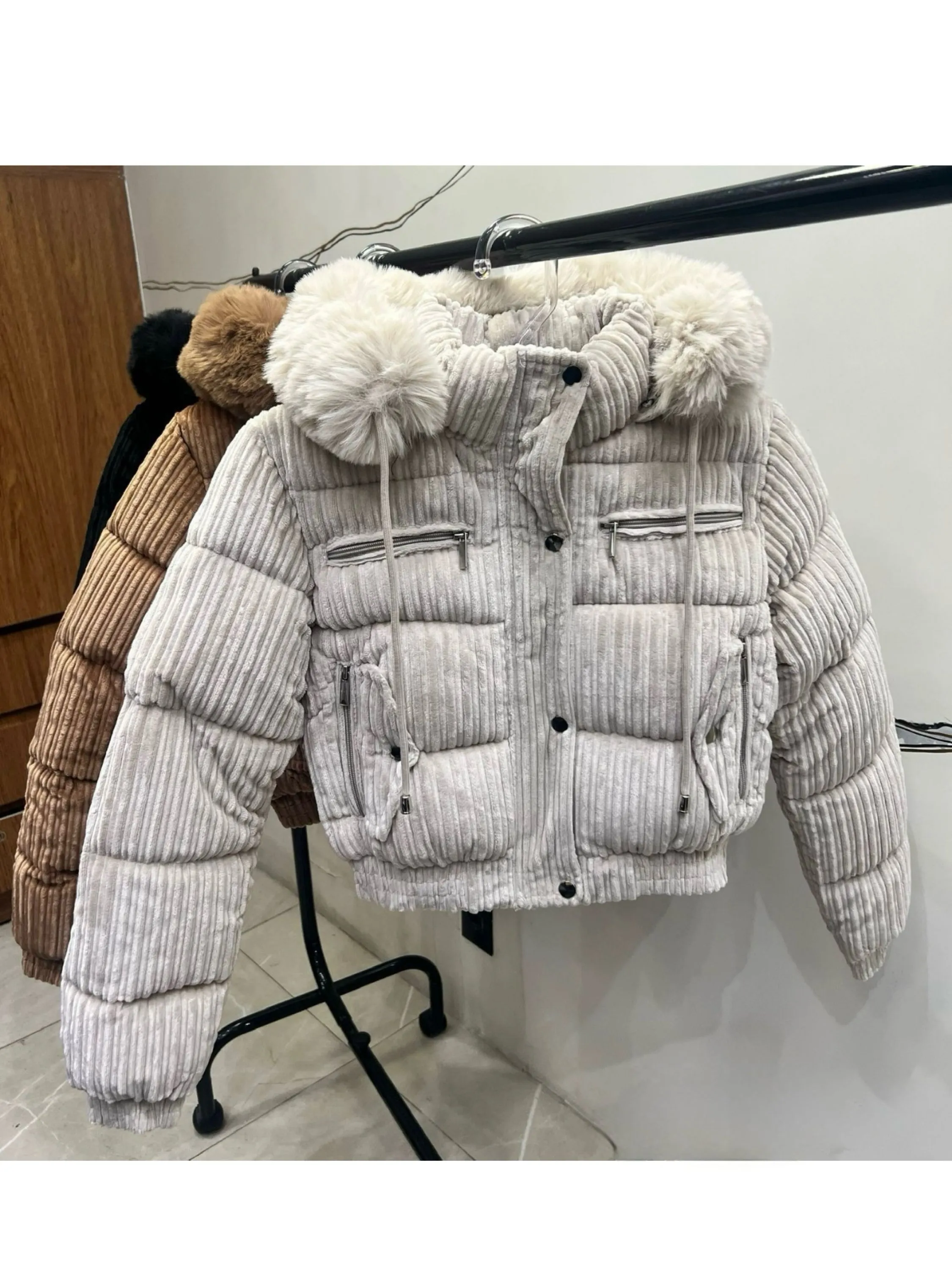 Jaqueta puffer cotelê forrada