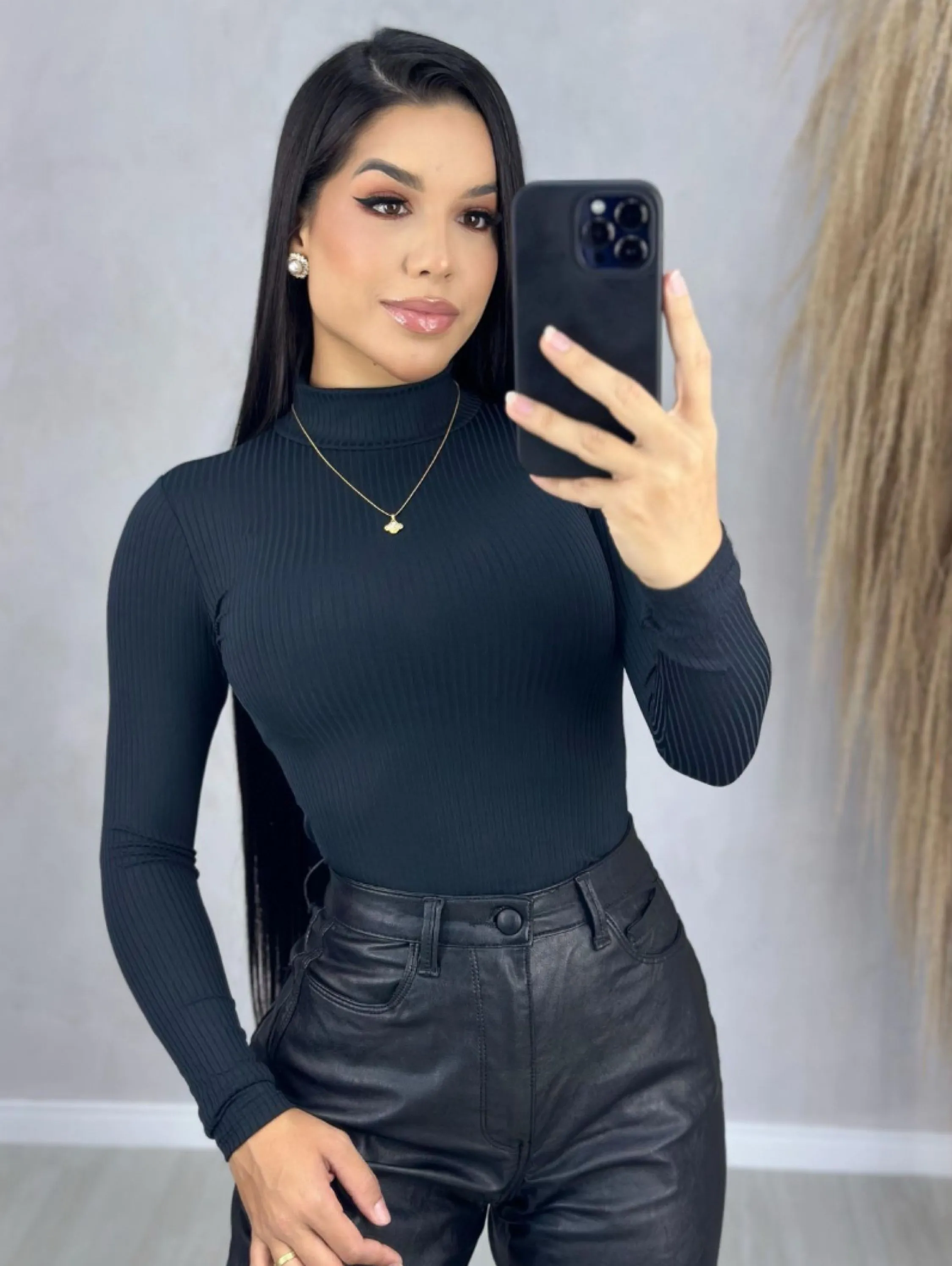 Blusa Gola Alta Canelada Segunda Pele