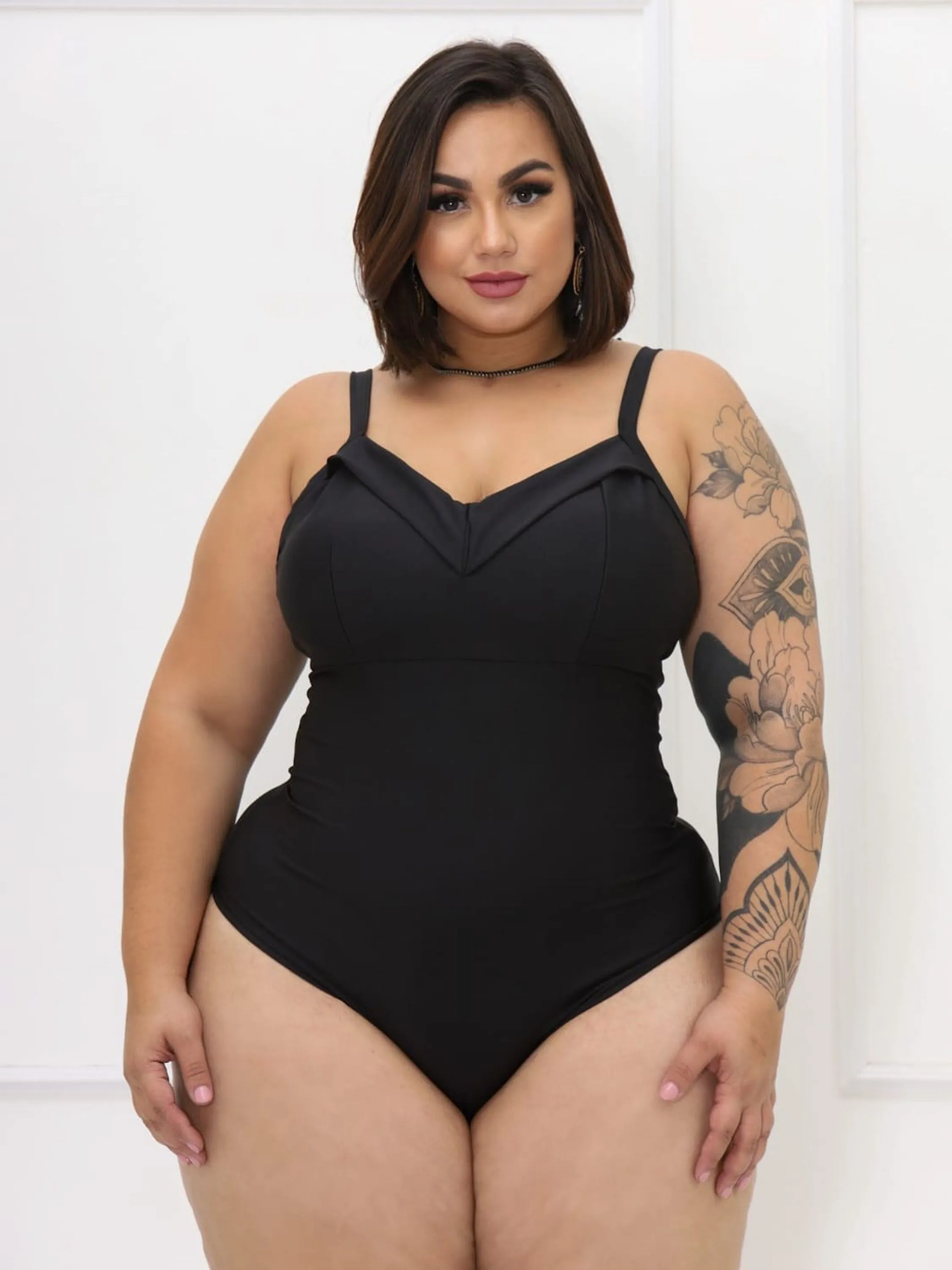 Body decote v plus size