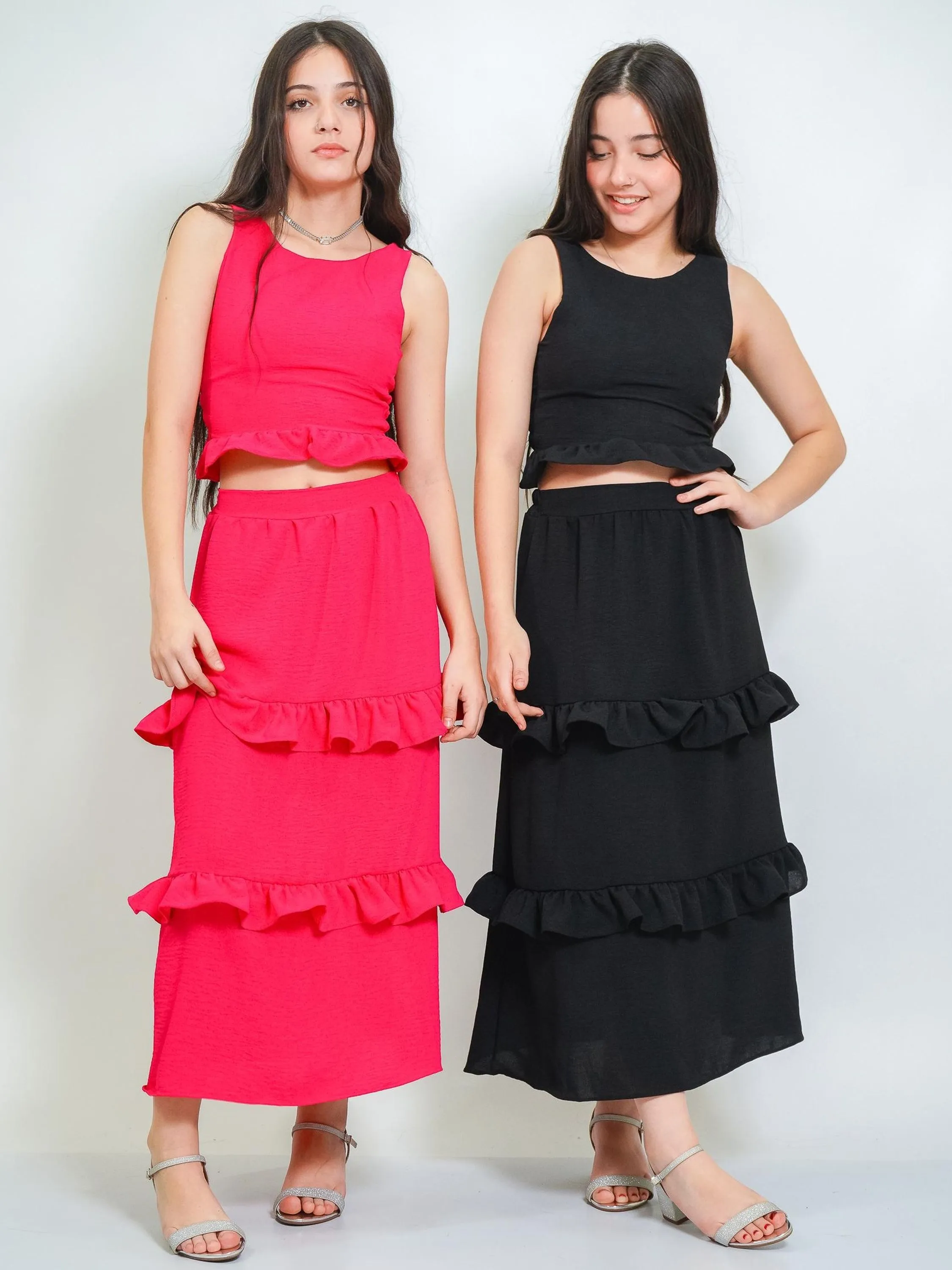 Conjunto juvenil menina saia longa com babados e top cropped com elastec