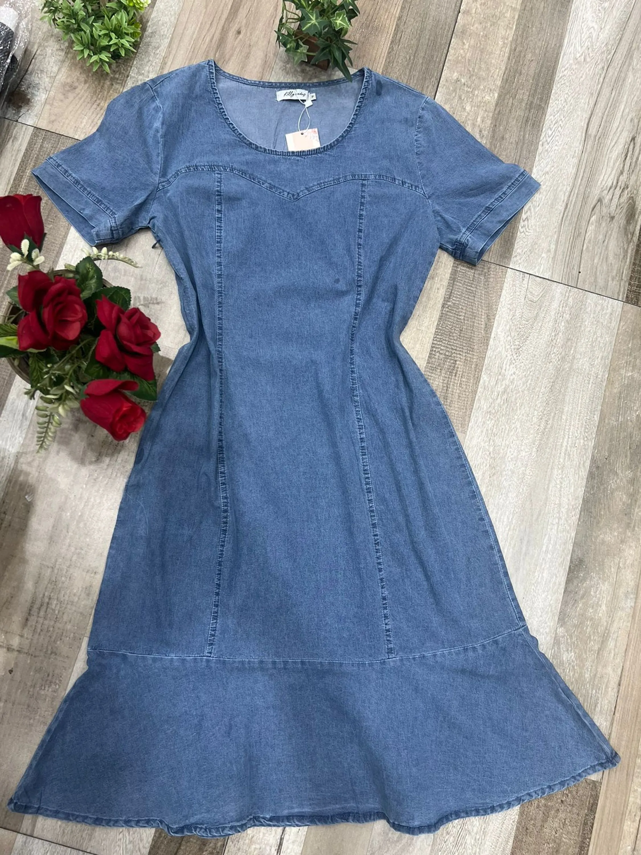 Vestido Feminino com Saia babados