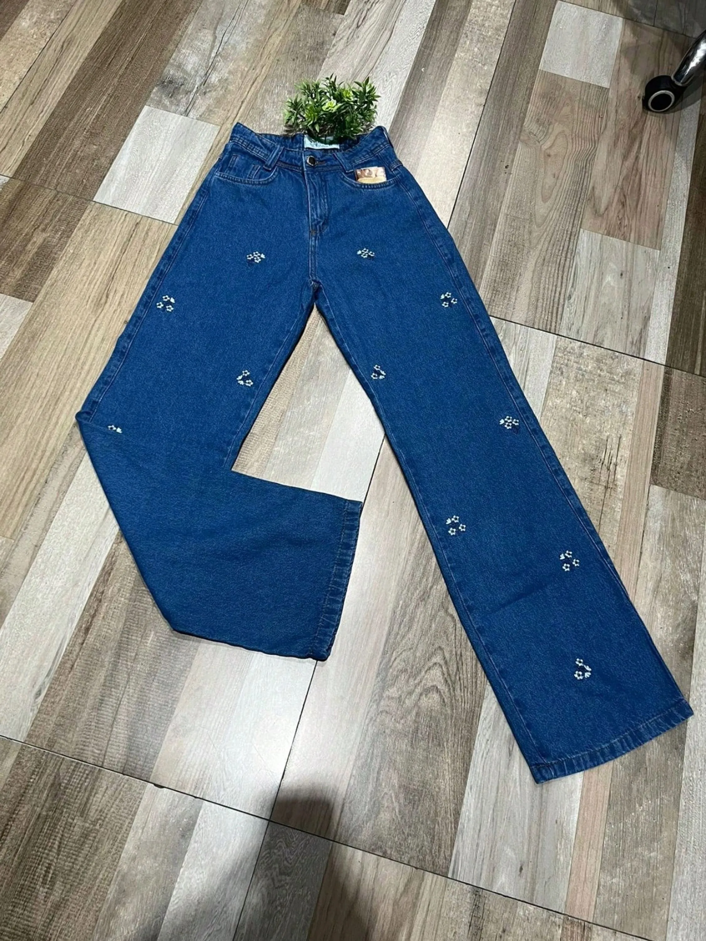 Calça wide leg Jean Feminina Flor