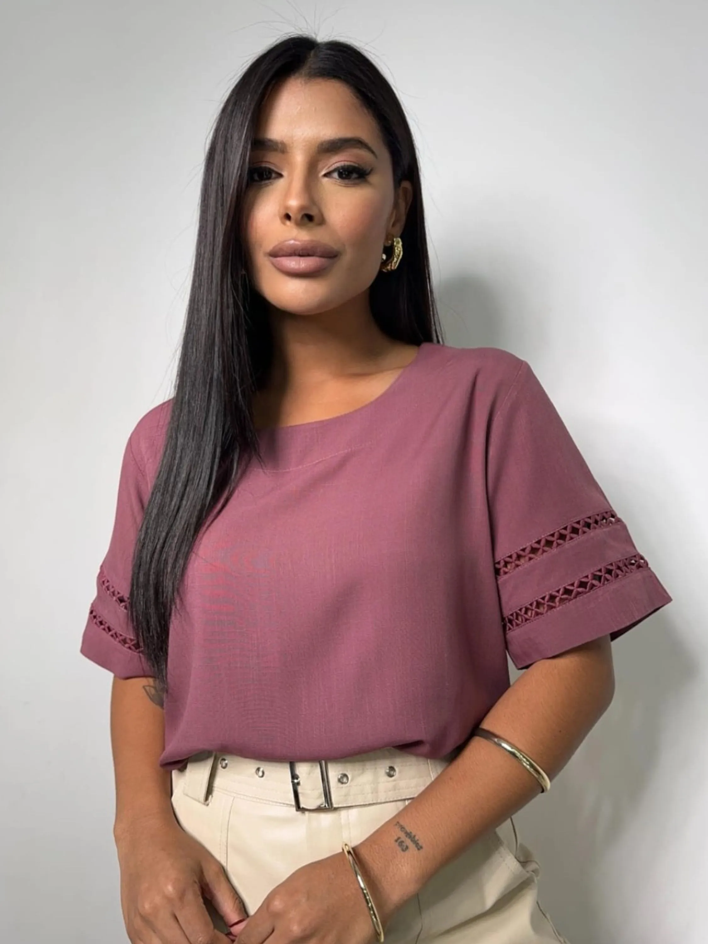 Blusa Detalhes Viscolinho Premium