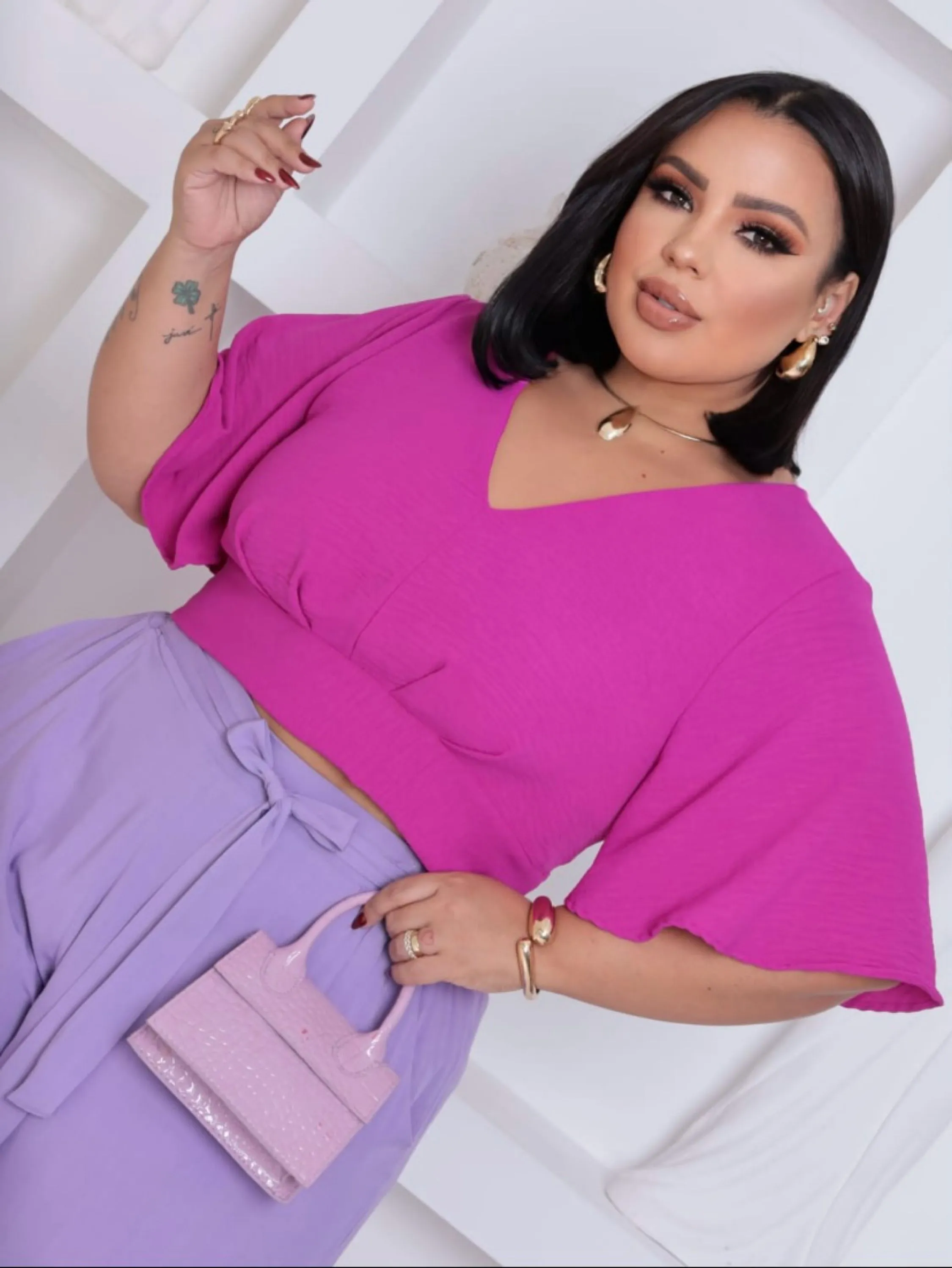 Cropped manguinha Bárbara Plus Size