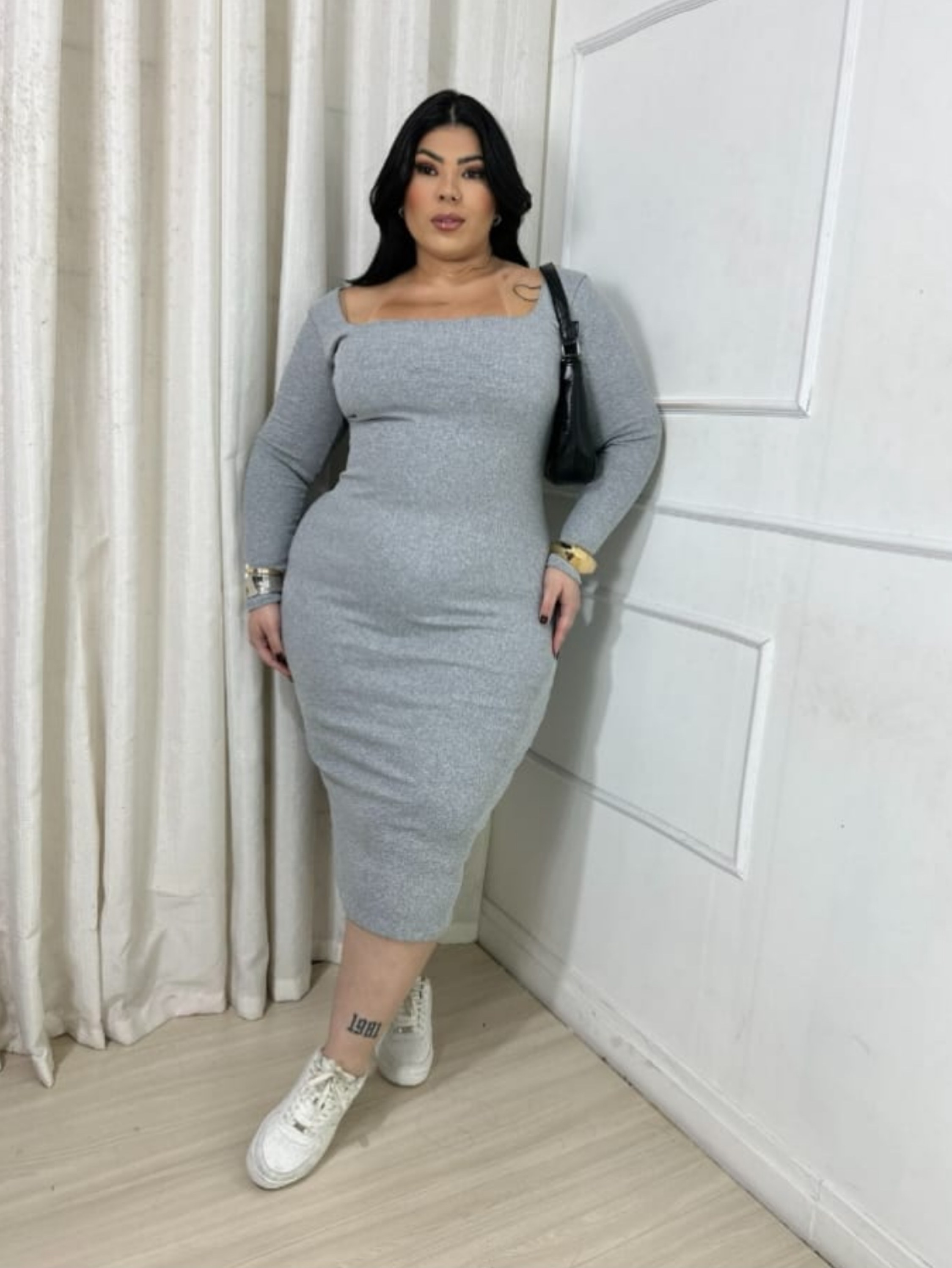 Vestido ribana manga longa Plus Size