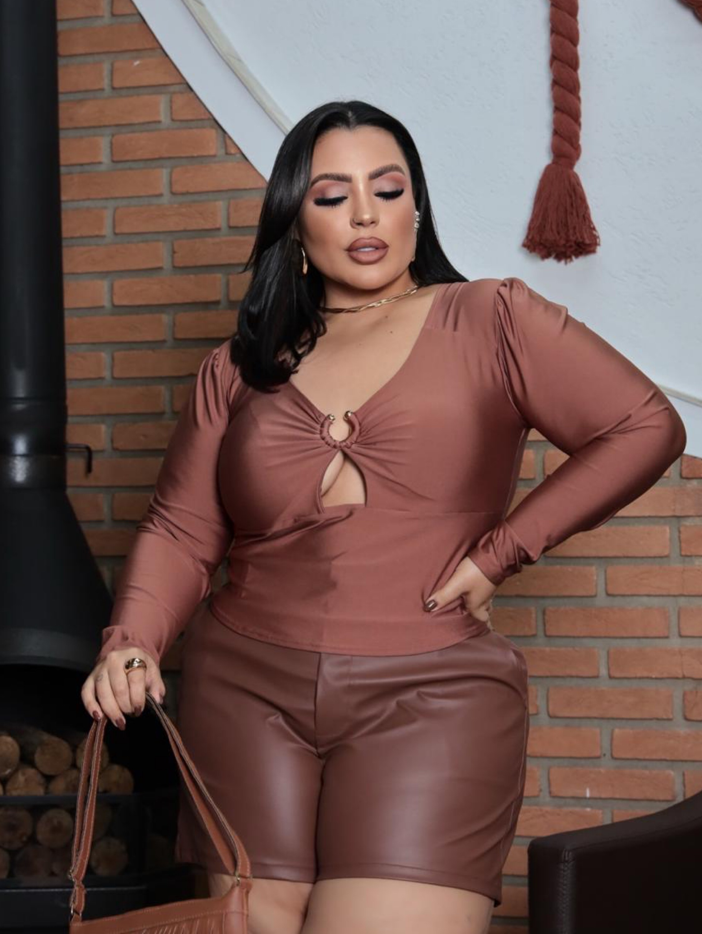 Cropped argola manga longa Plus Size