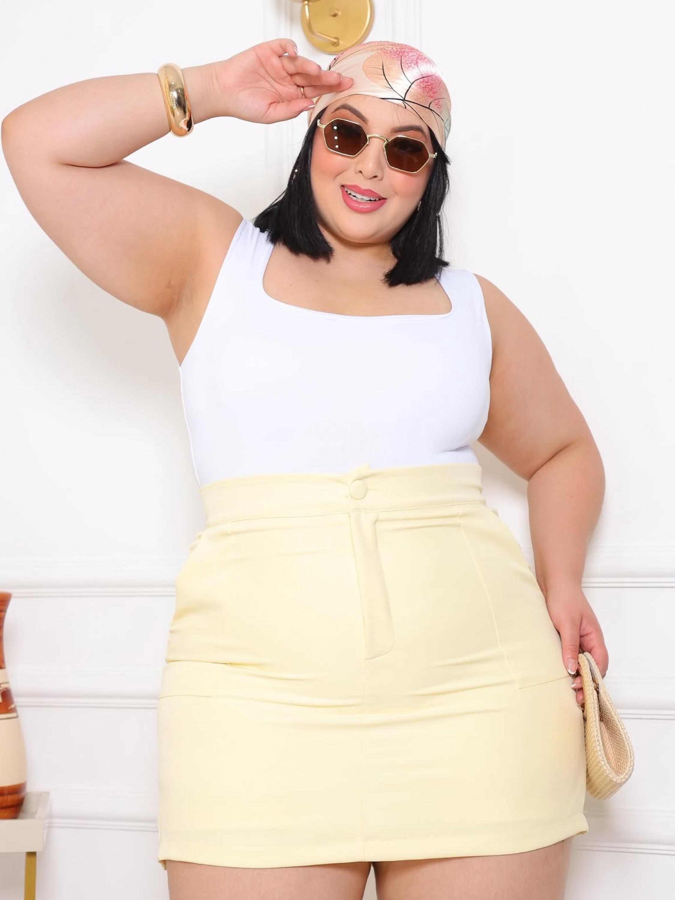 Shorts saia botão alfaiataria Plus Size