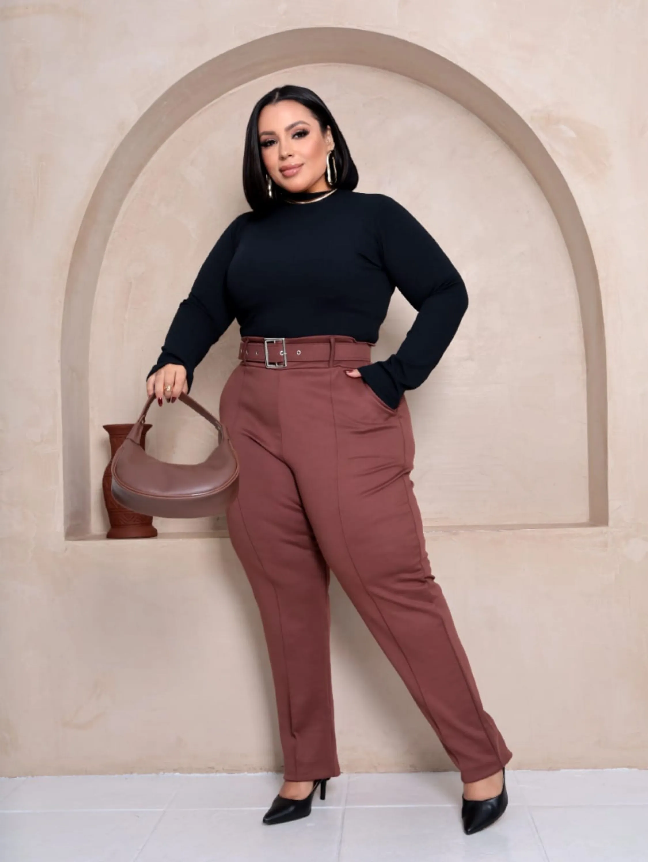 Calça cinto Ponto Roma Plus Size