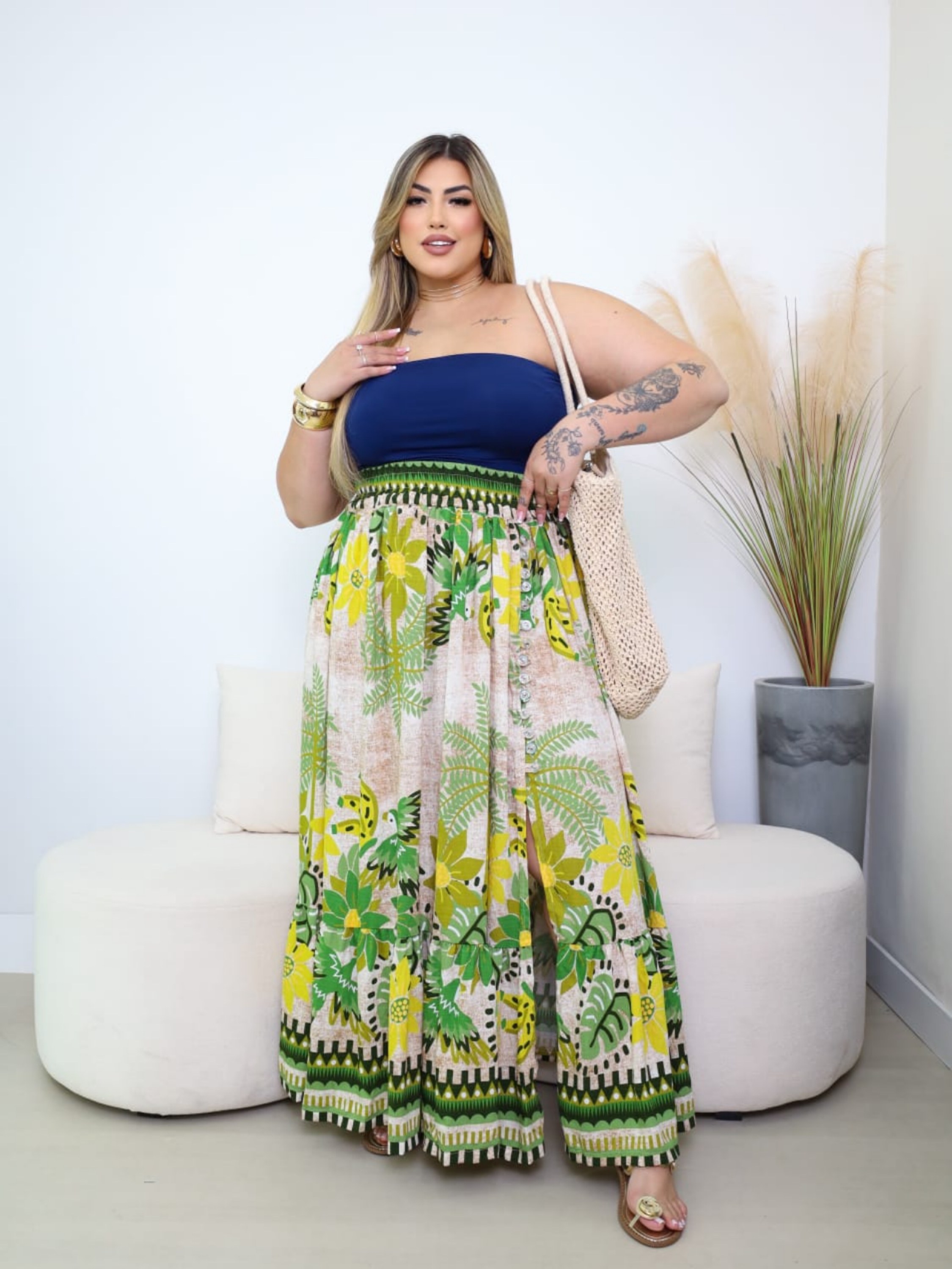 Saia longa botão Plus Size