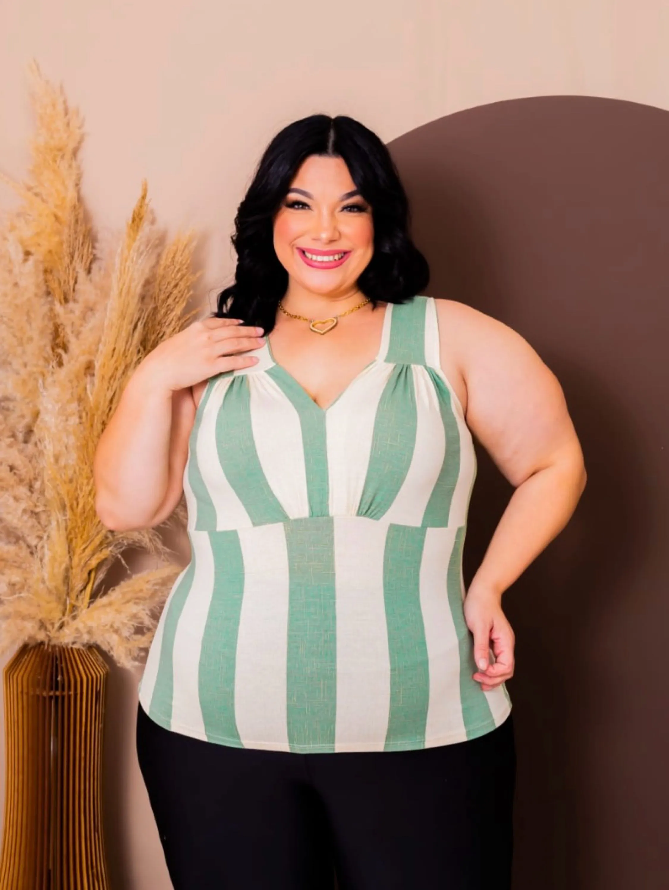 Blusinha alçinha Bárbara Plus Size