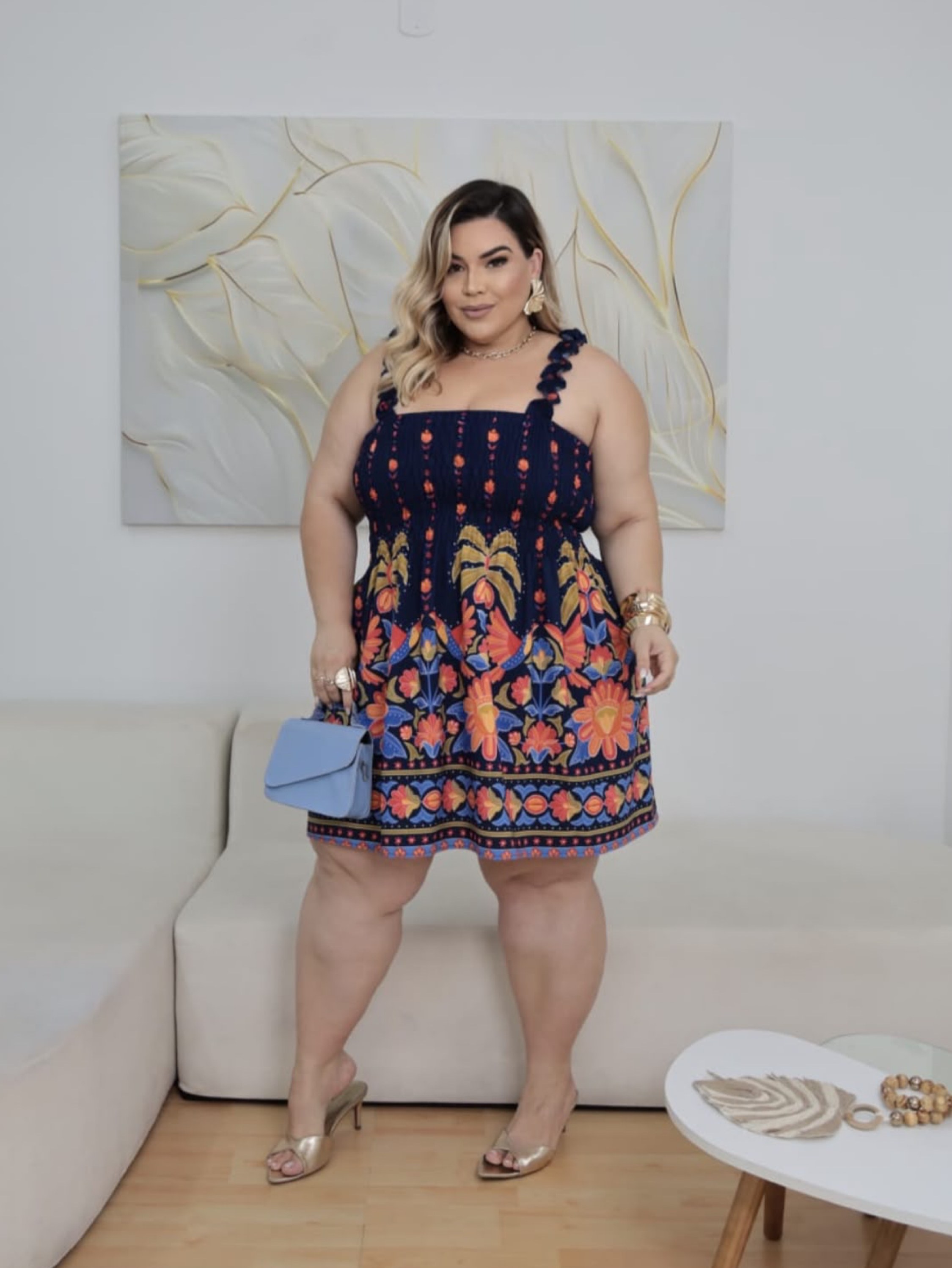 Vestido curto lastex Plus Size