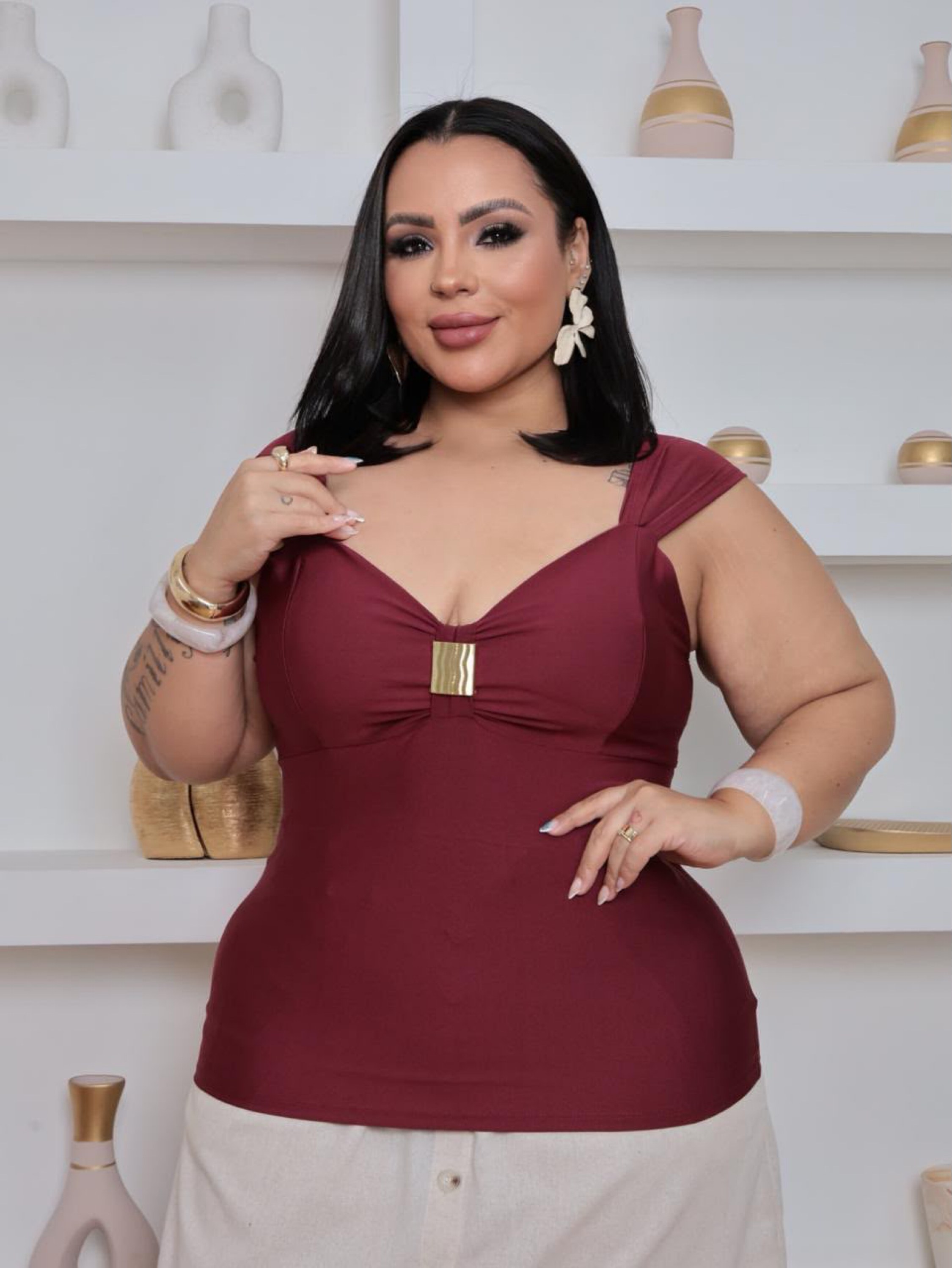 Blusa alça larga Plus Size