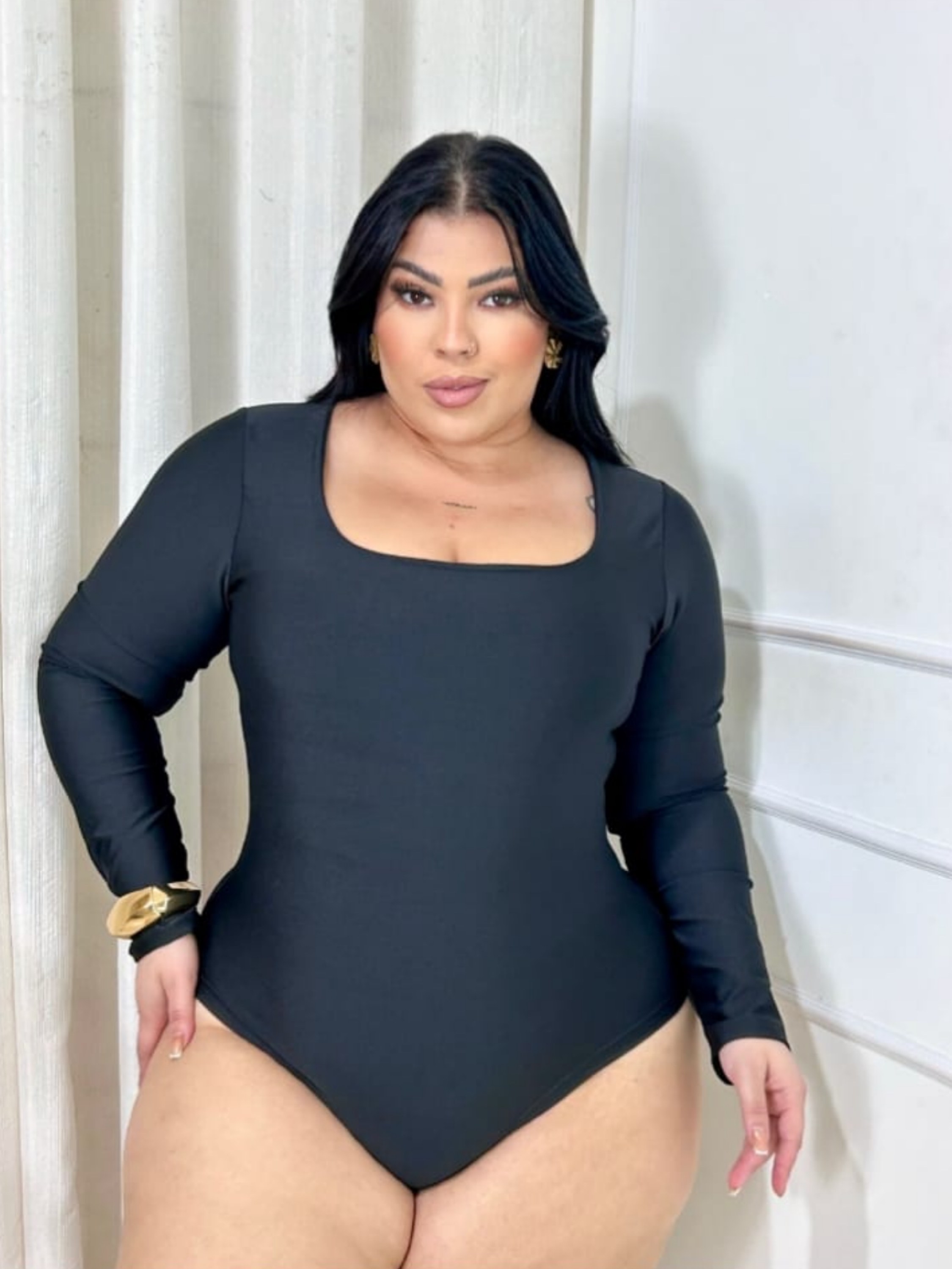 Body quadrado manga longa Plus Size