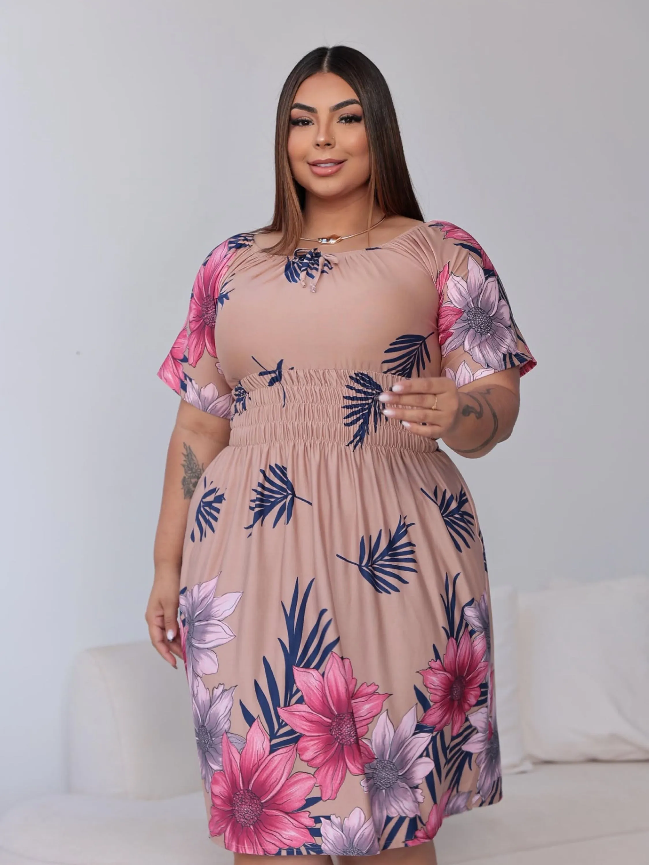 Vestido manguinha romantic Plus Size