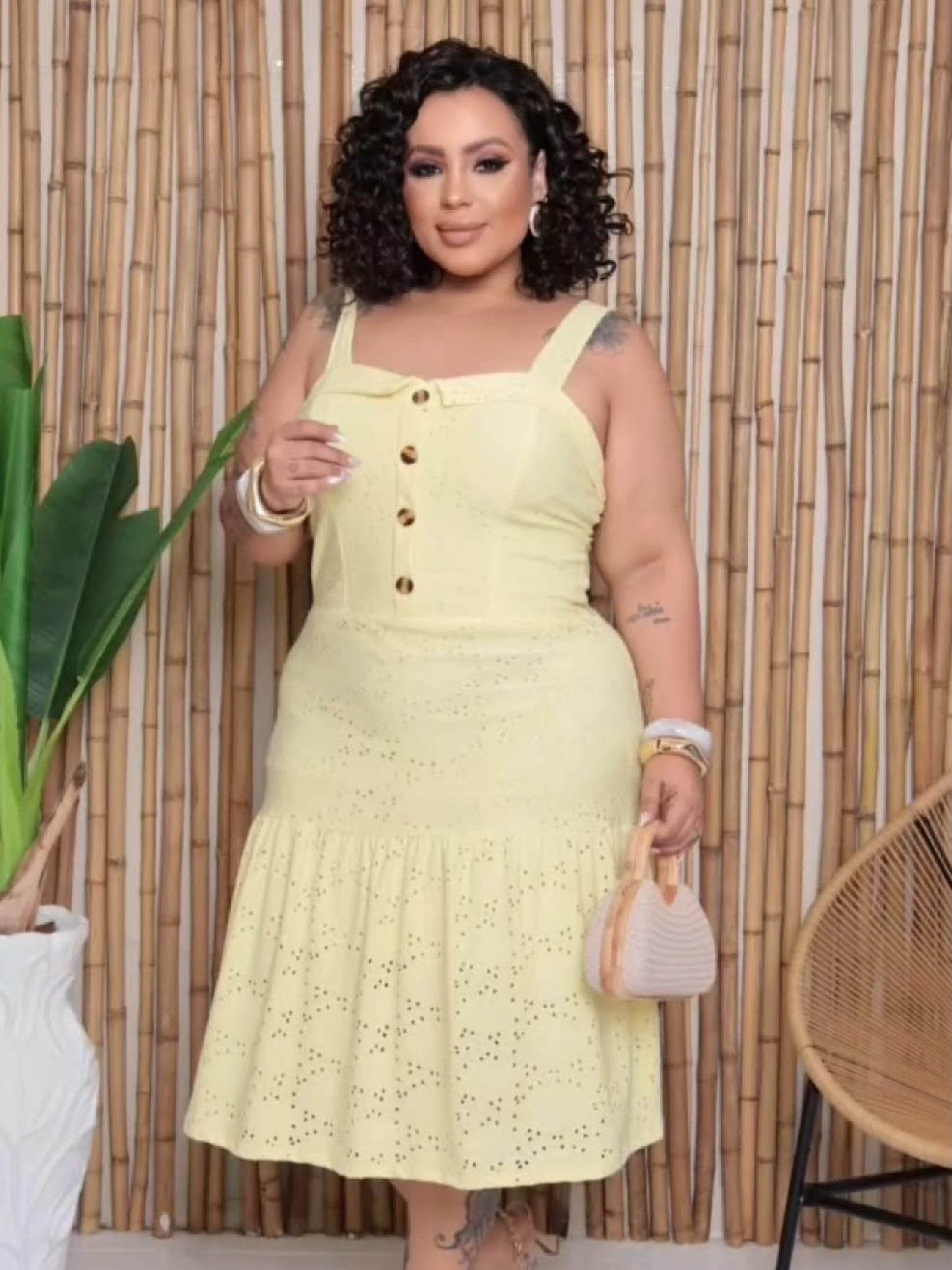 Vestido botão laise Plus Size