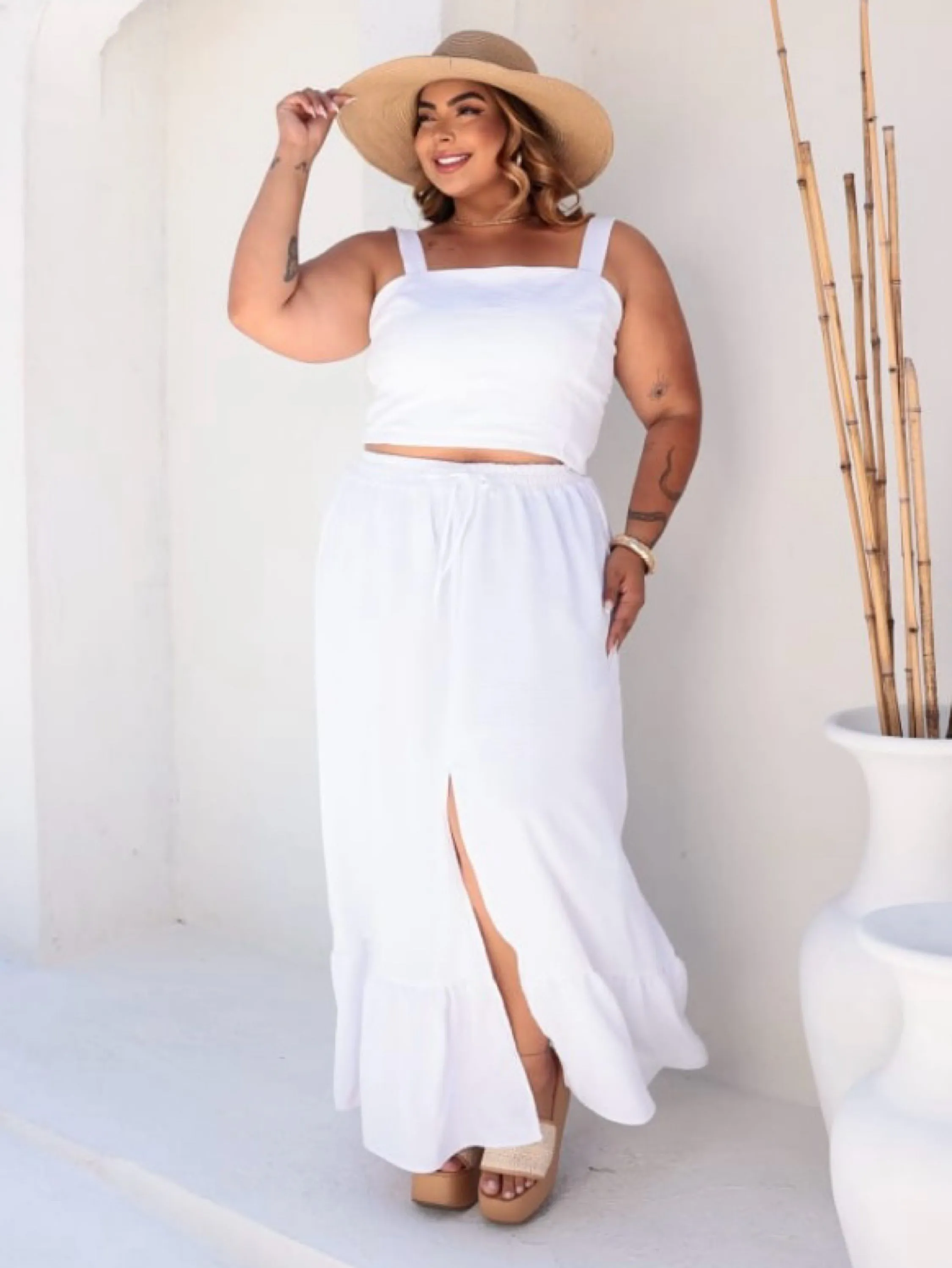 Conjunto cropped saia Monique Plus Size