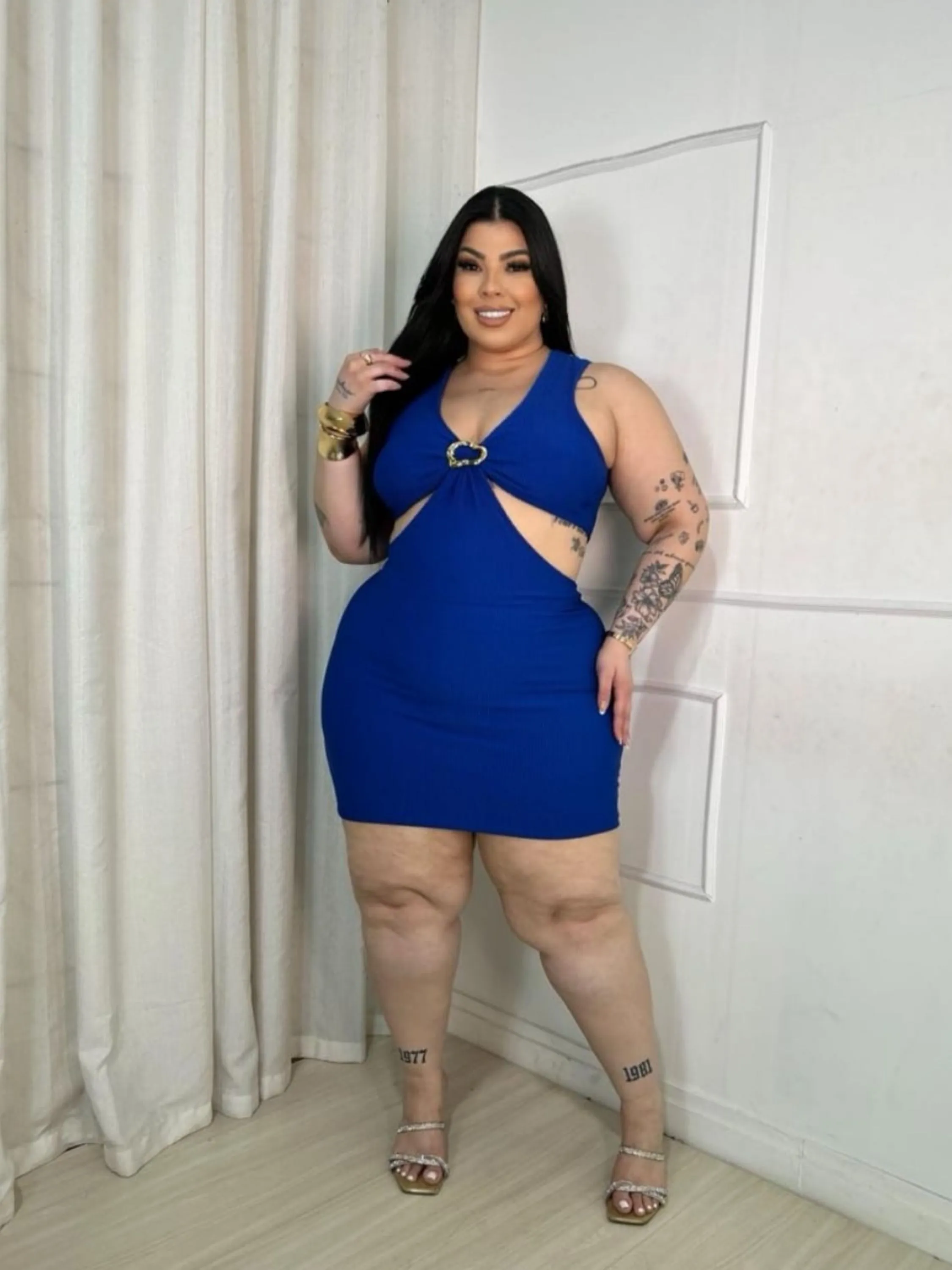 Vestido alcinha fivela Plus Size