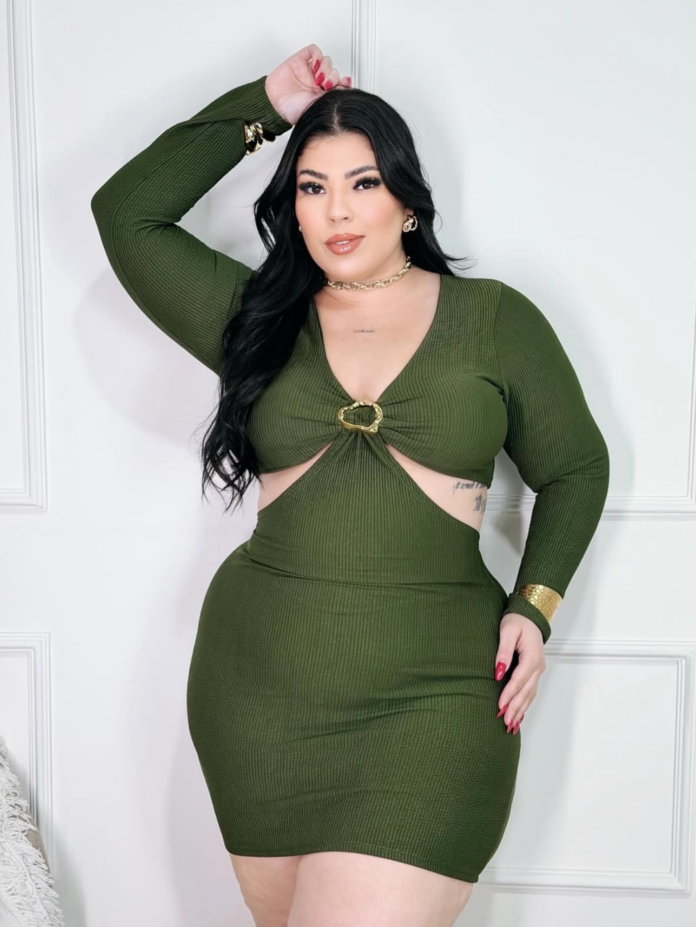 Vestido manga longa fivela Plus Size