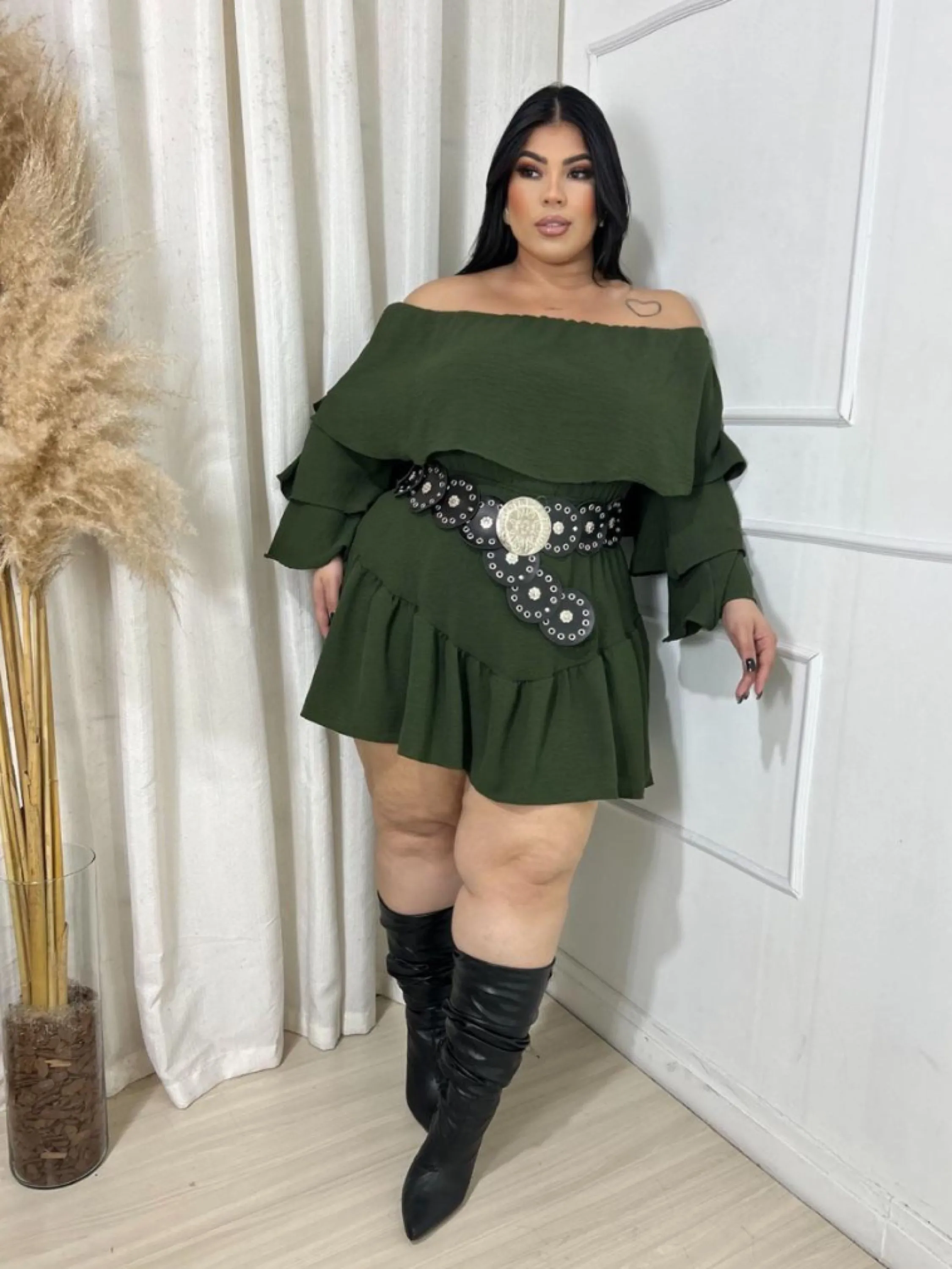 Macaquinho ciganinha Plus Size