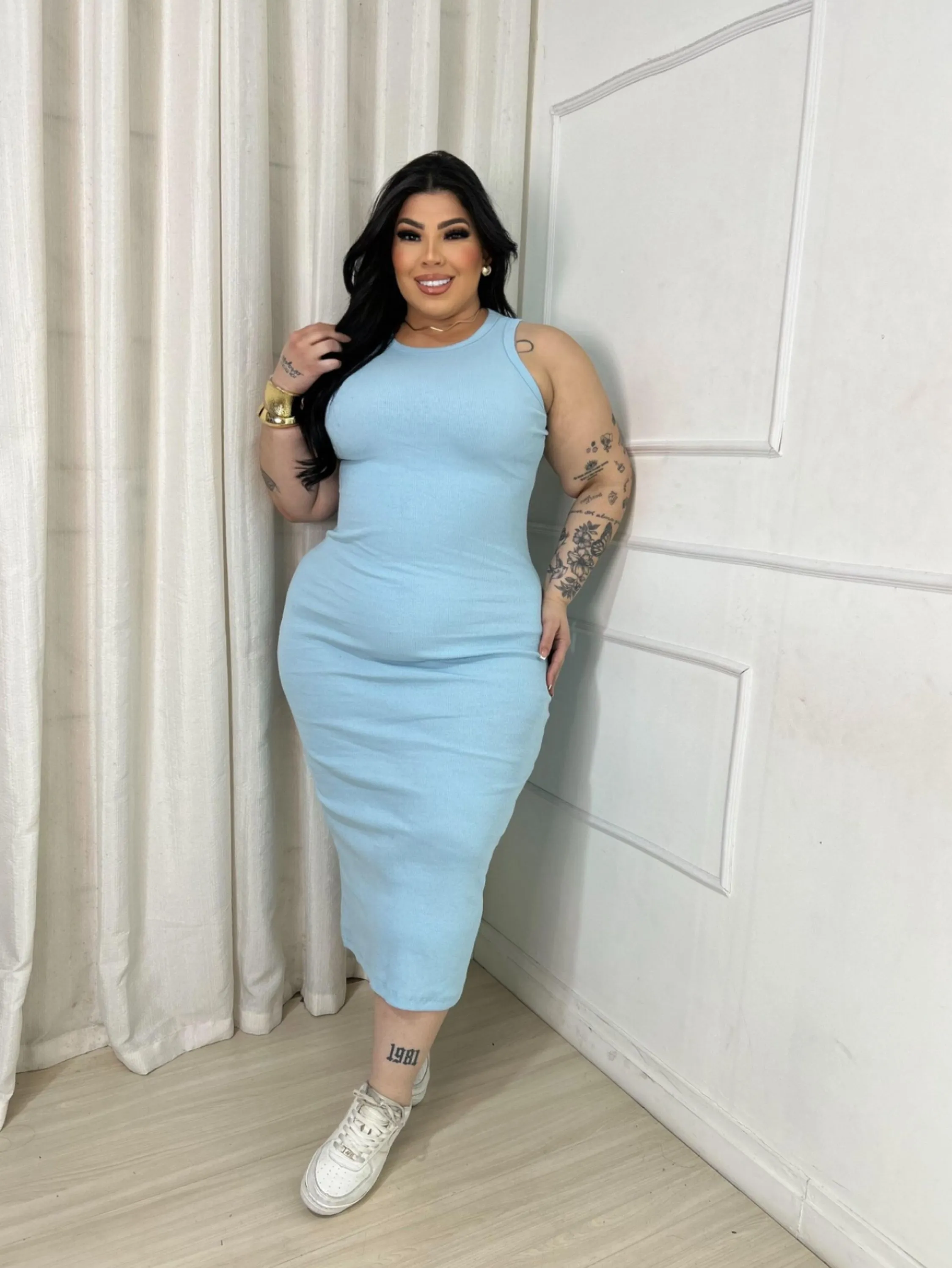 Vestido mídi ribana Plus Size