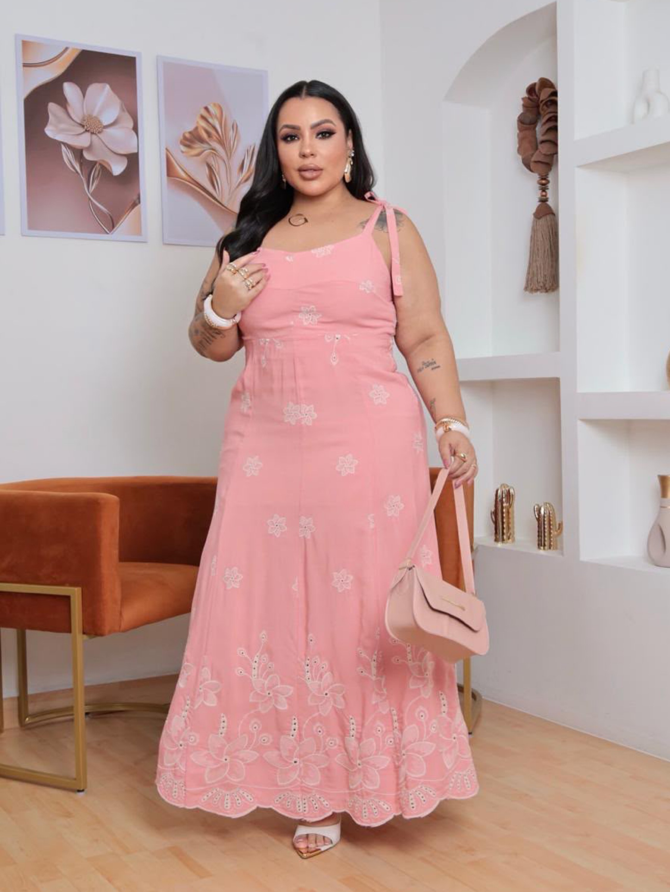 Vestido Bete bordado Plus Size