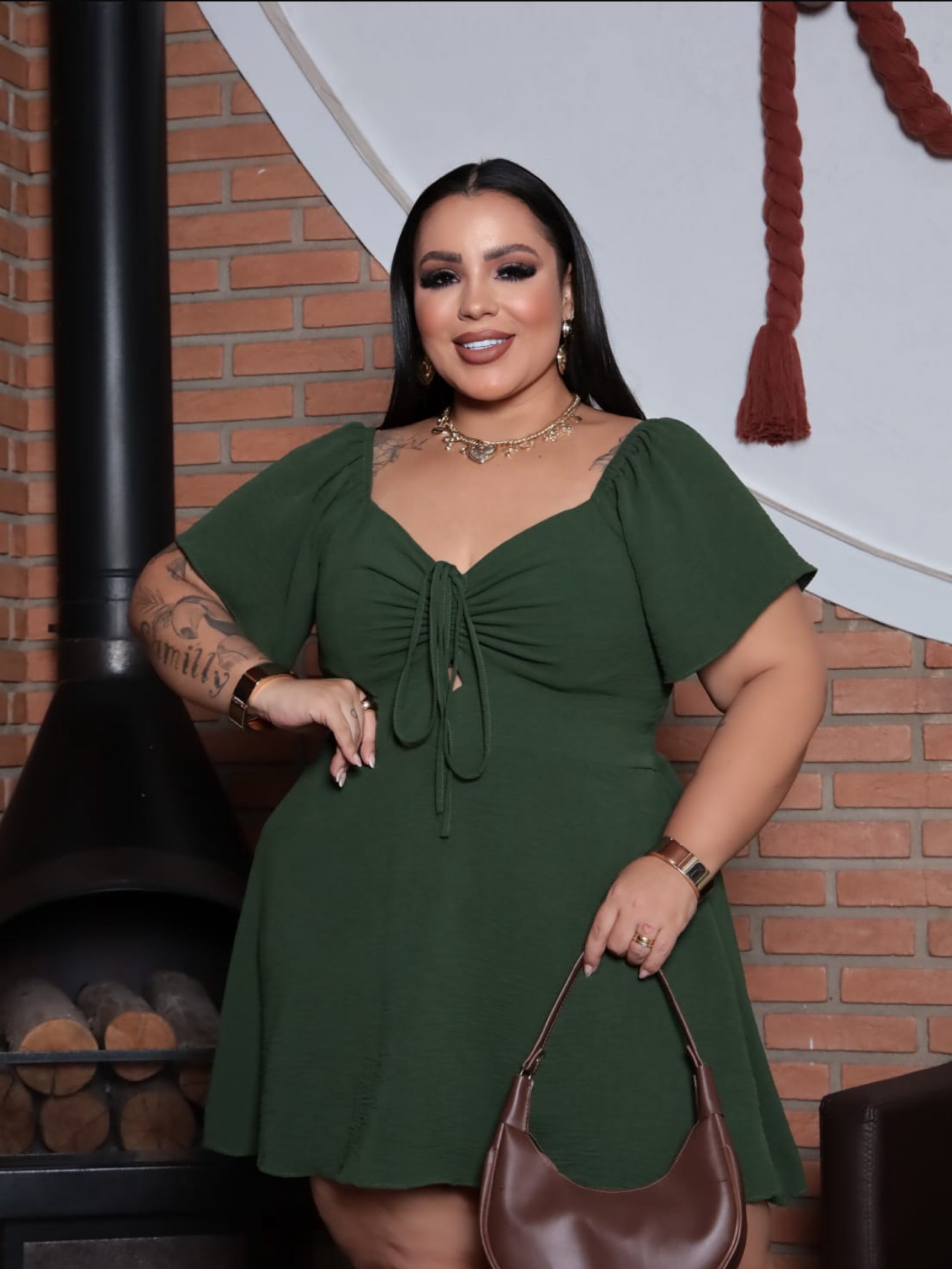 Macaquinho franzido Tina Plus Size