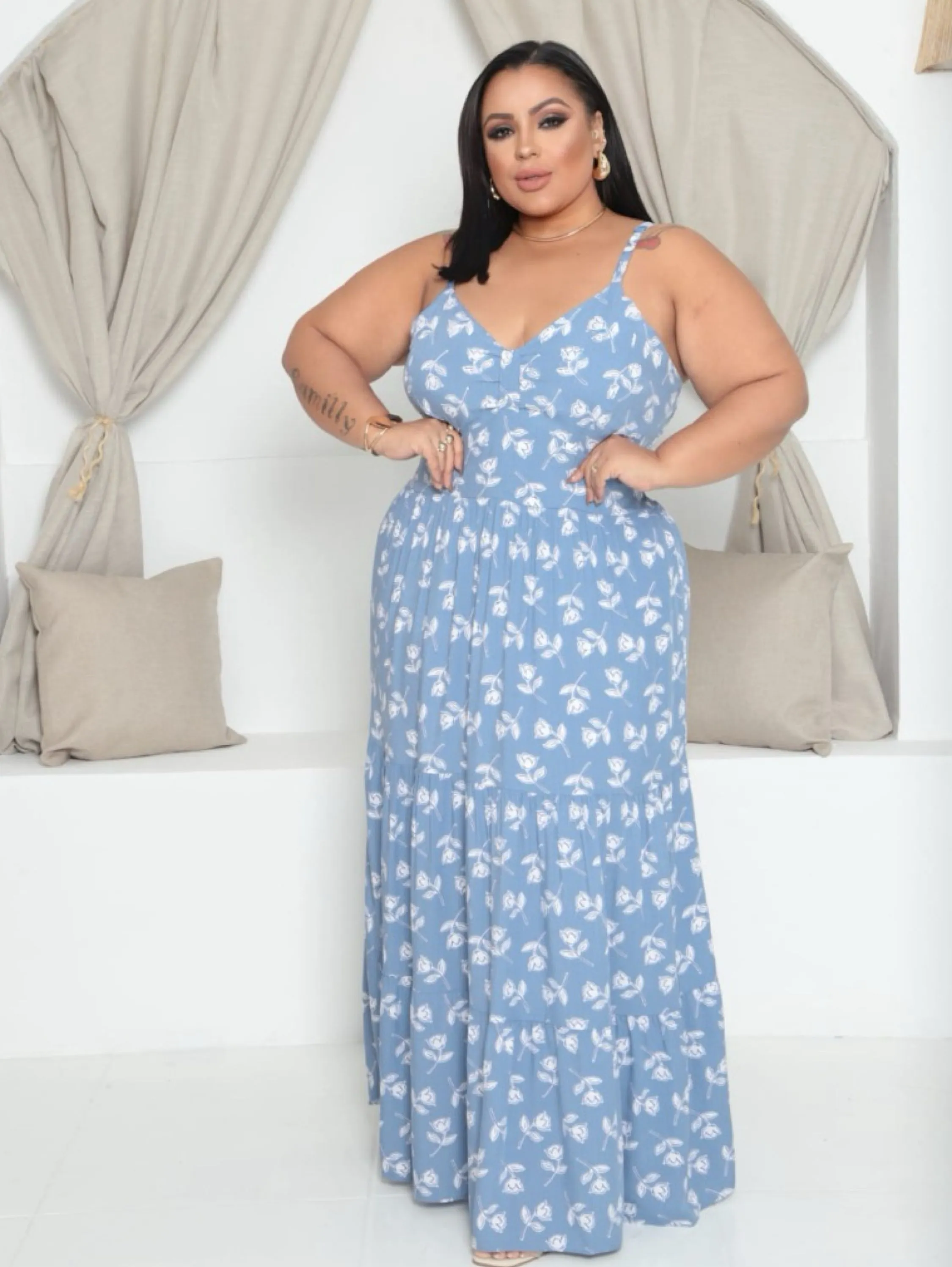 Vestido longo alcinha Plus