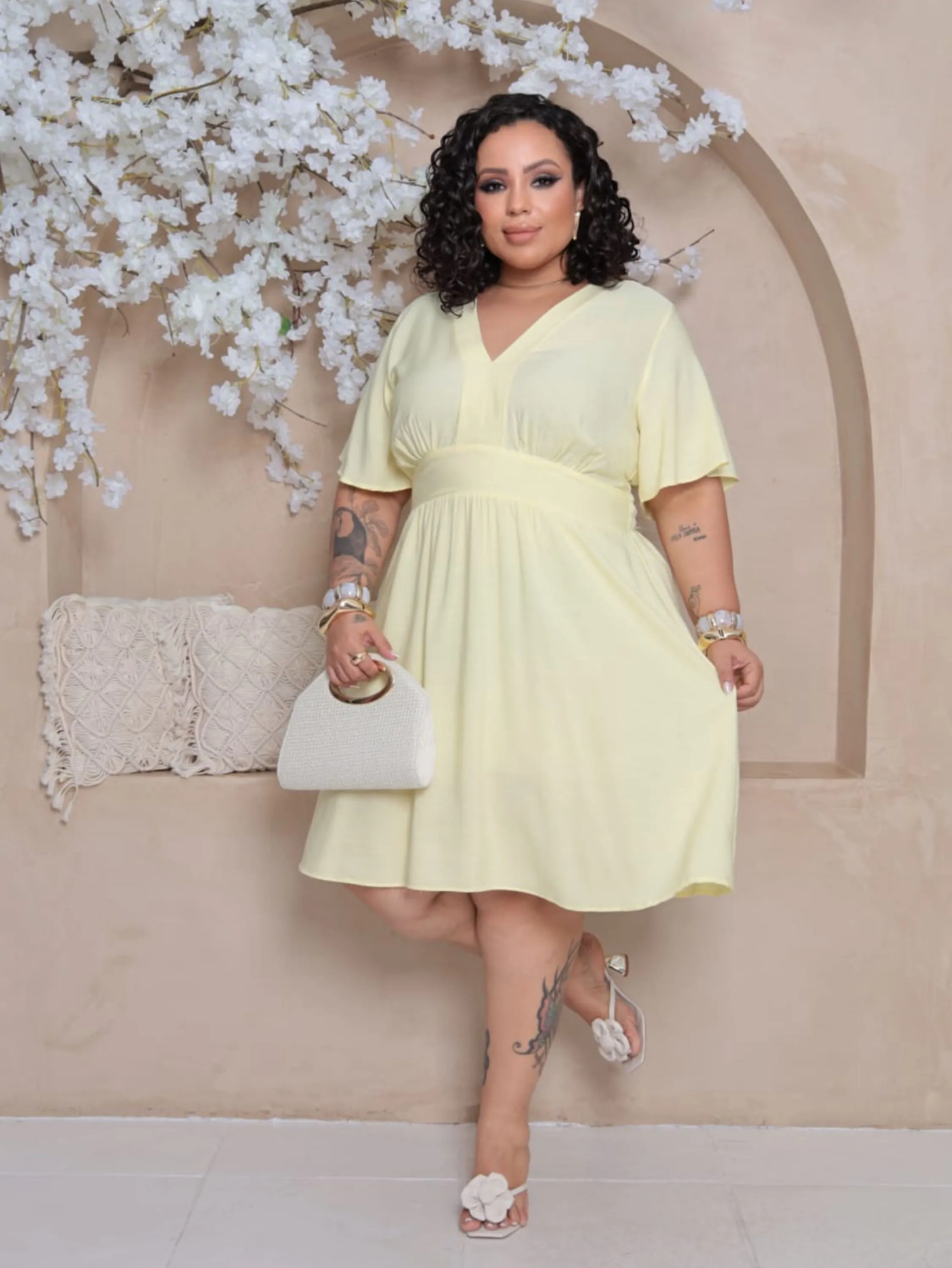 Vestido mídi Ariana Plus Size