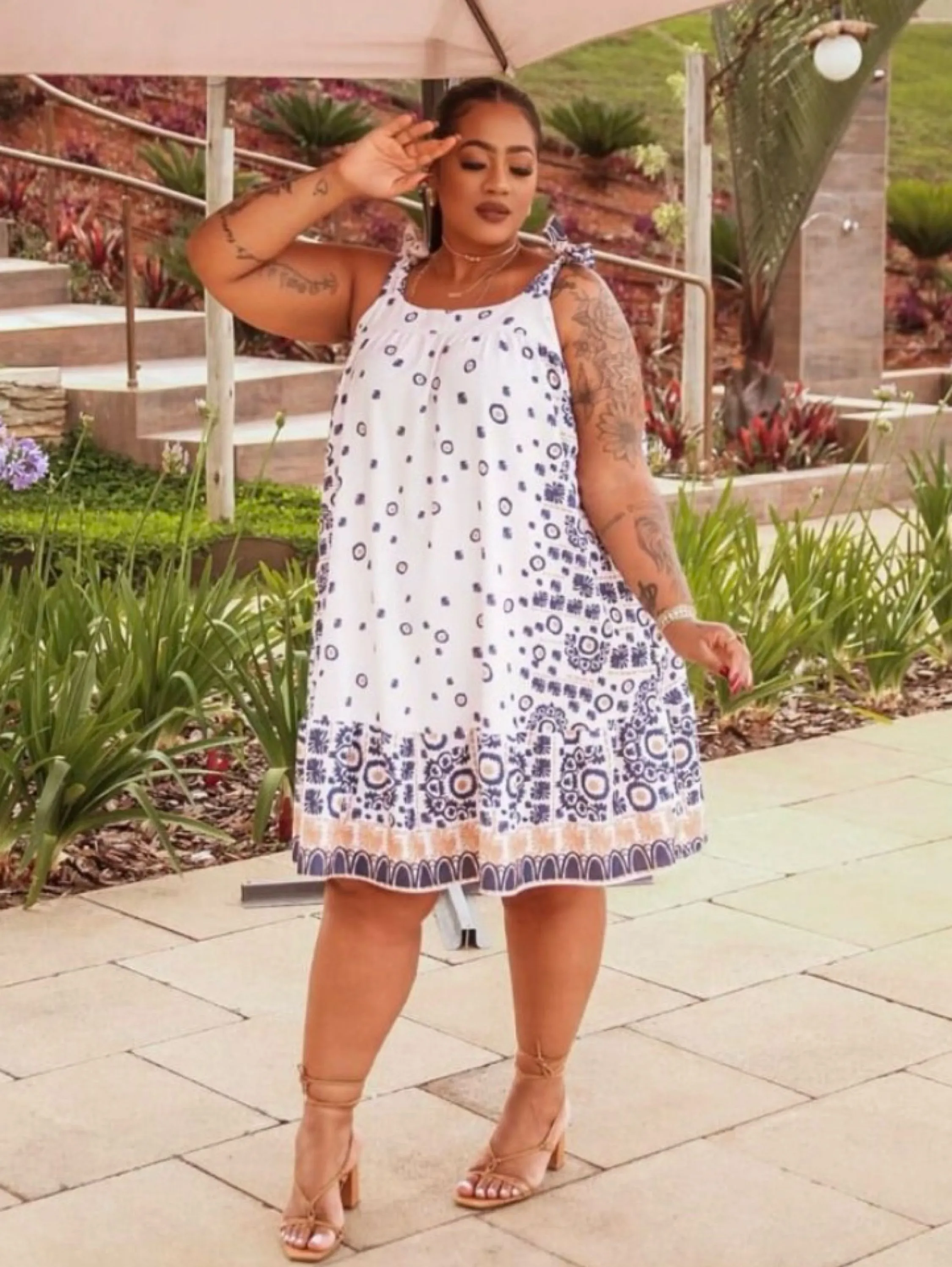 Vestido alcinha farm Plus Size