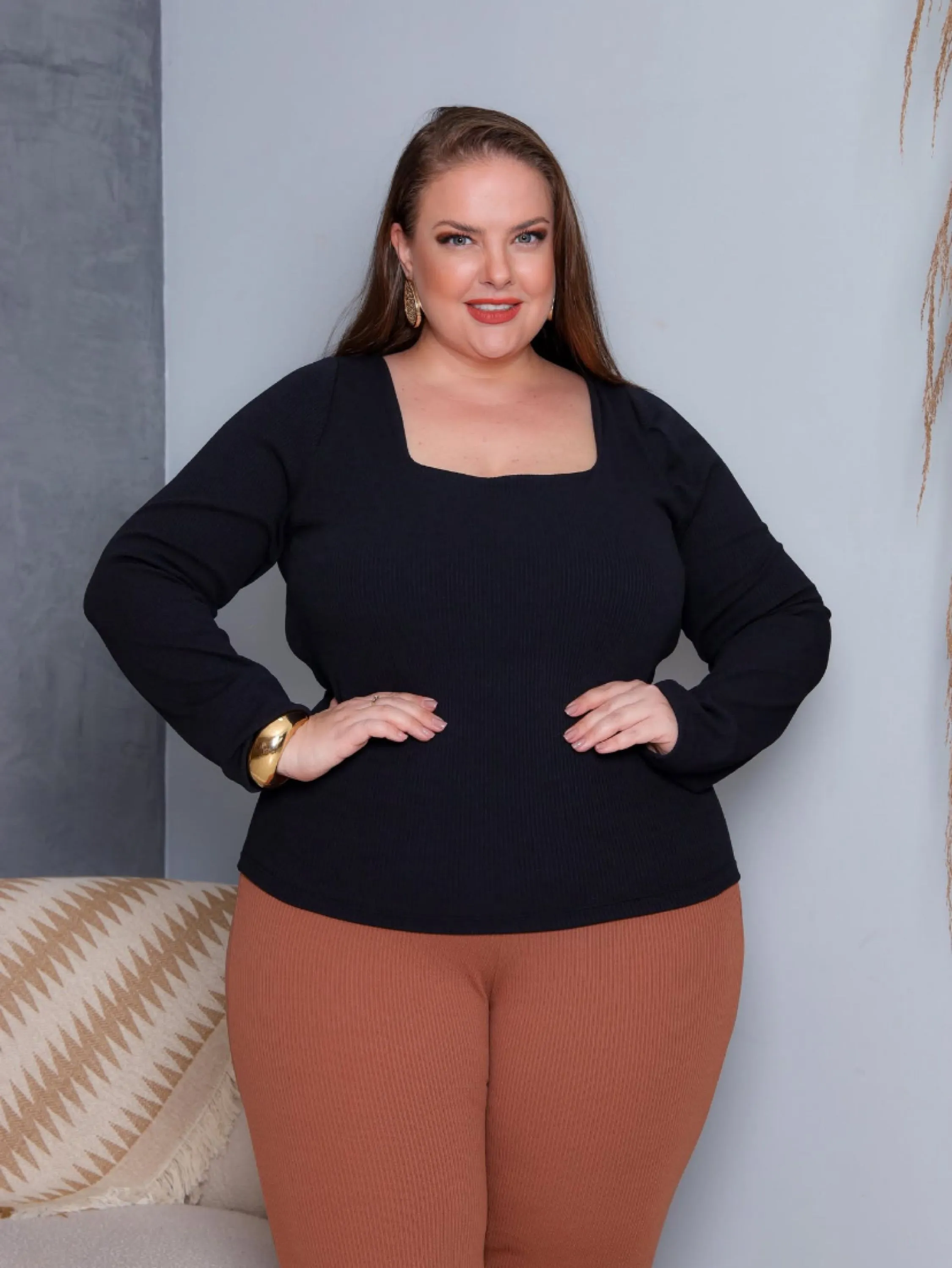 Blusa manga longa quadrada Plus Size