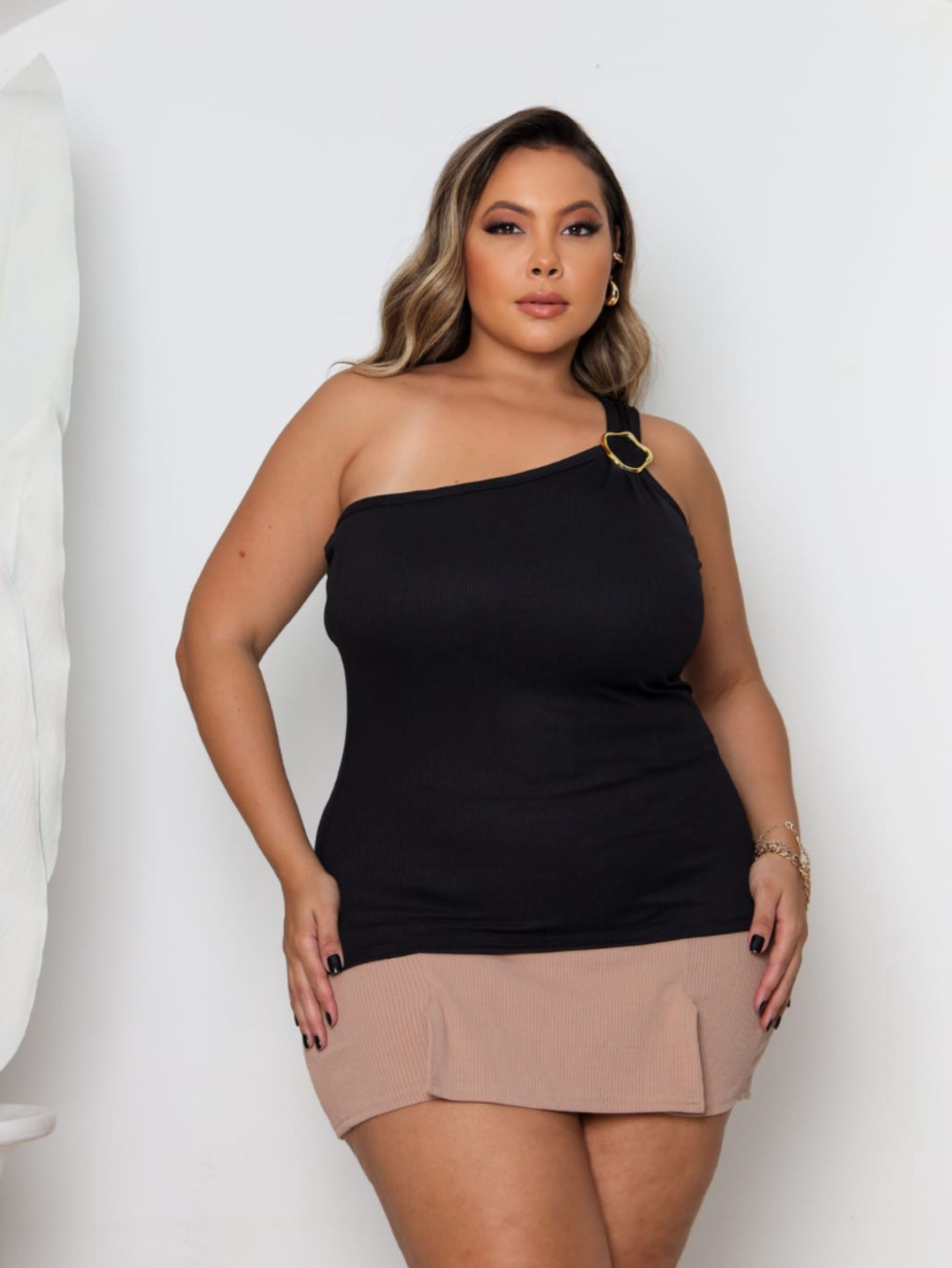 Blusa nula manca fivela Plus Size