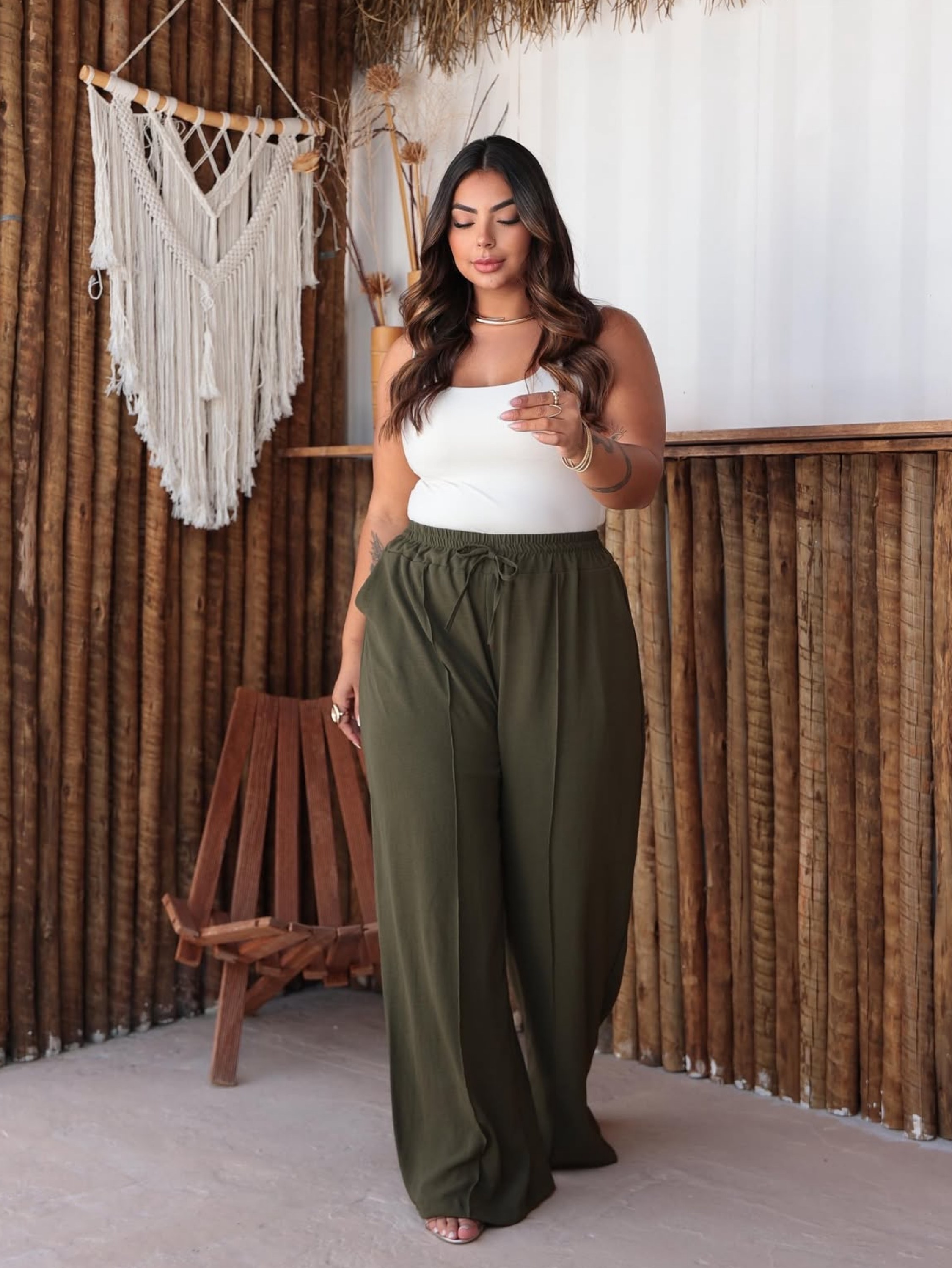 Calça pantalona lastex Plus Size