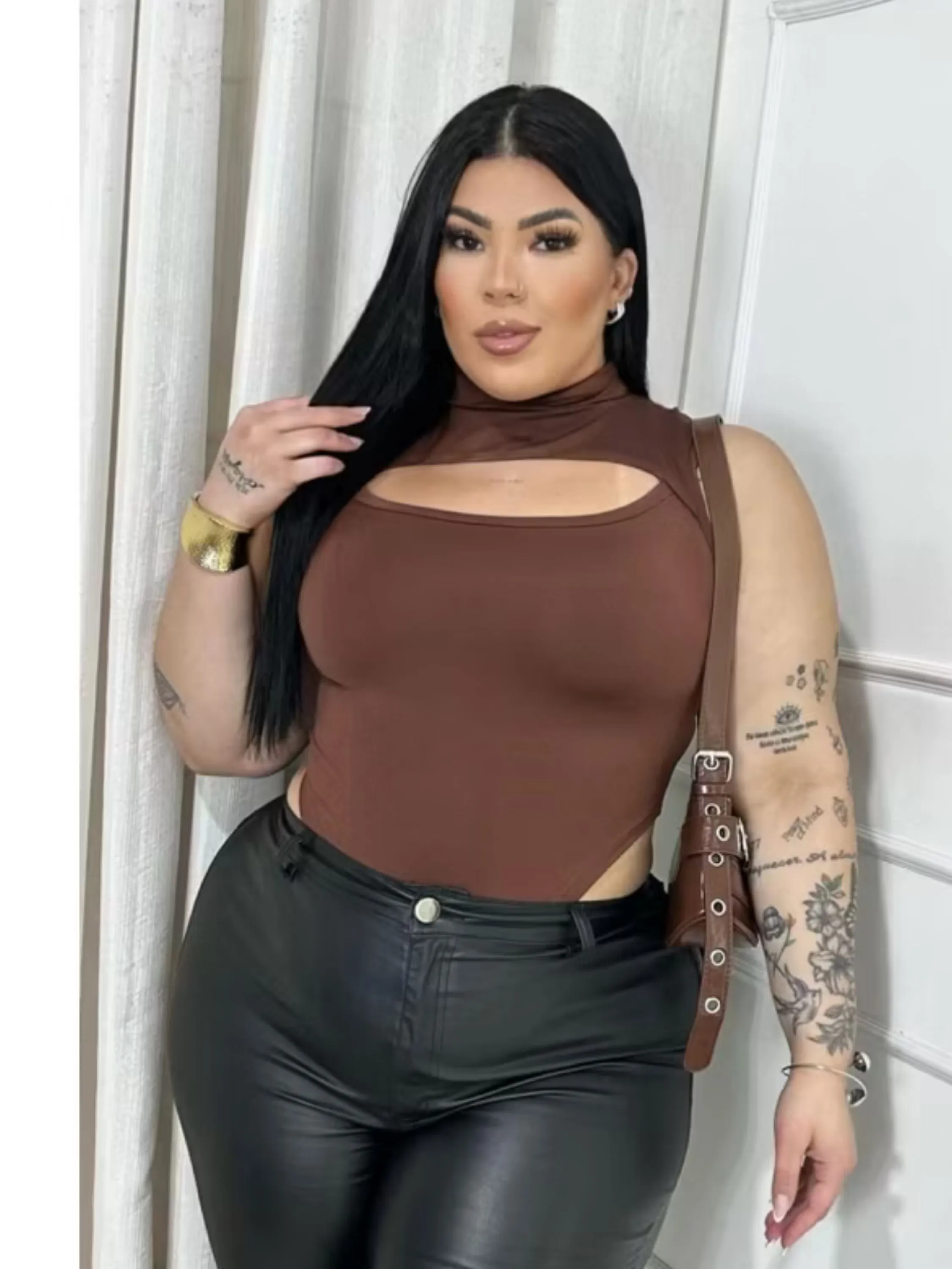 Body decote regata Plus Size