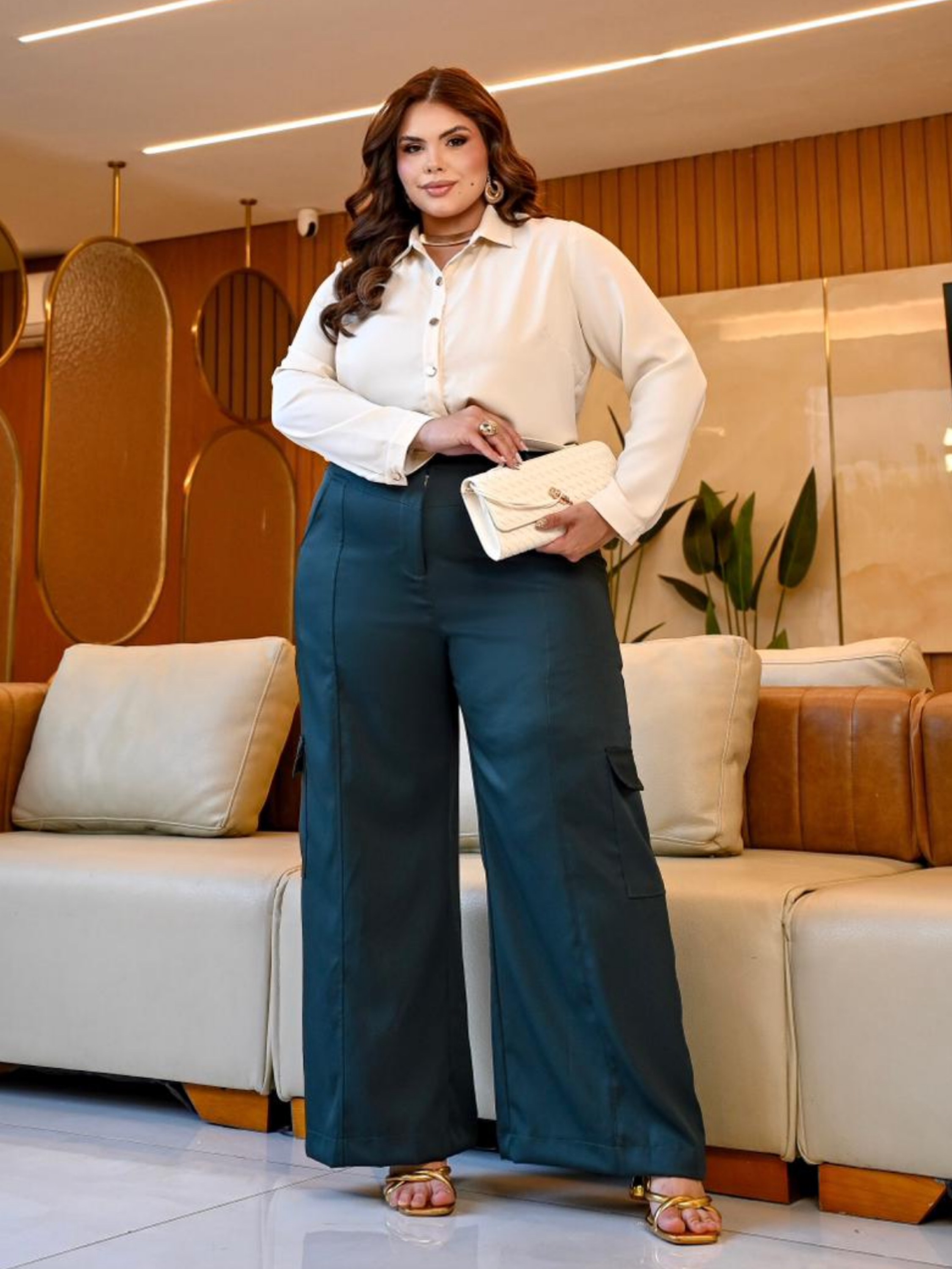 Calça cargo alfaiataria Plus Size