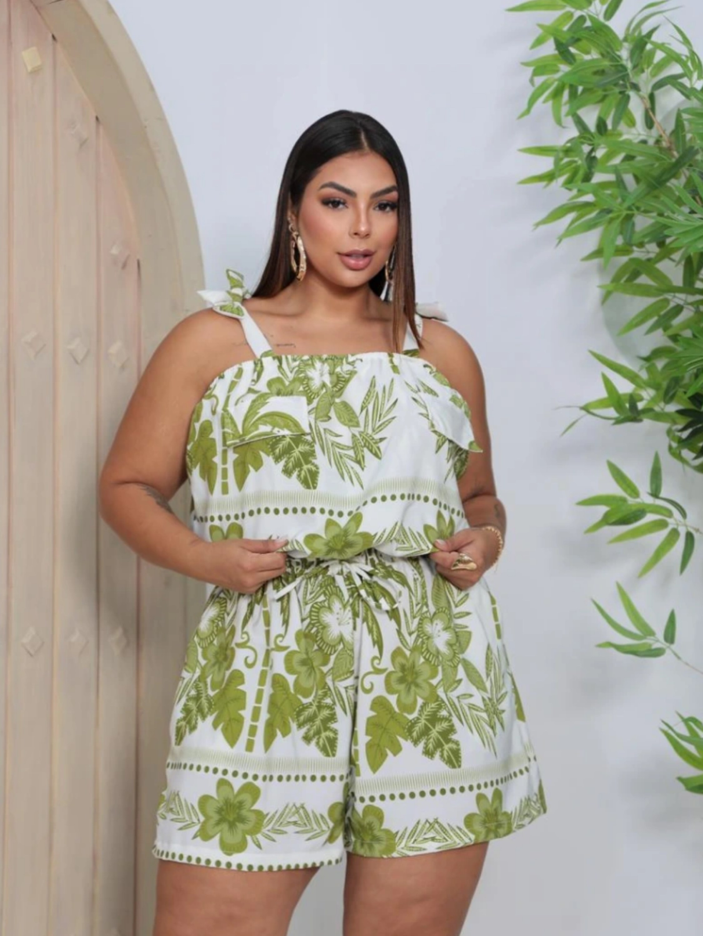 Macaquinho Bruna Plus Size