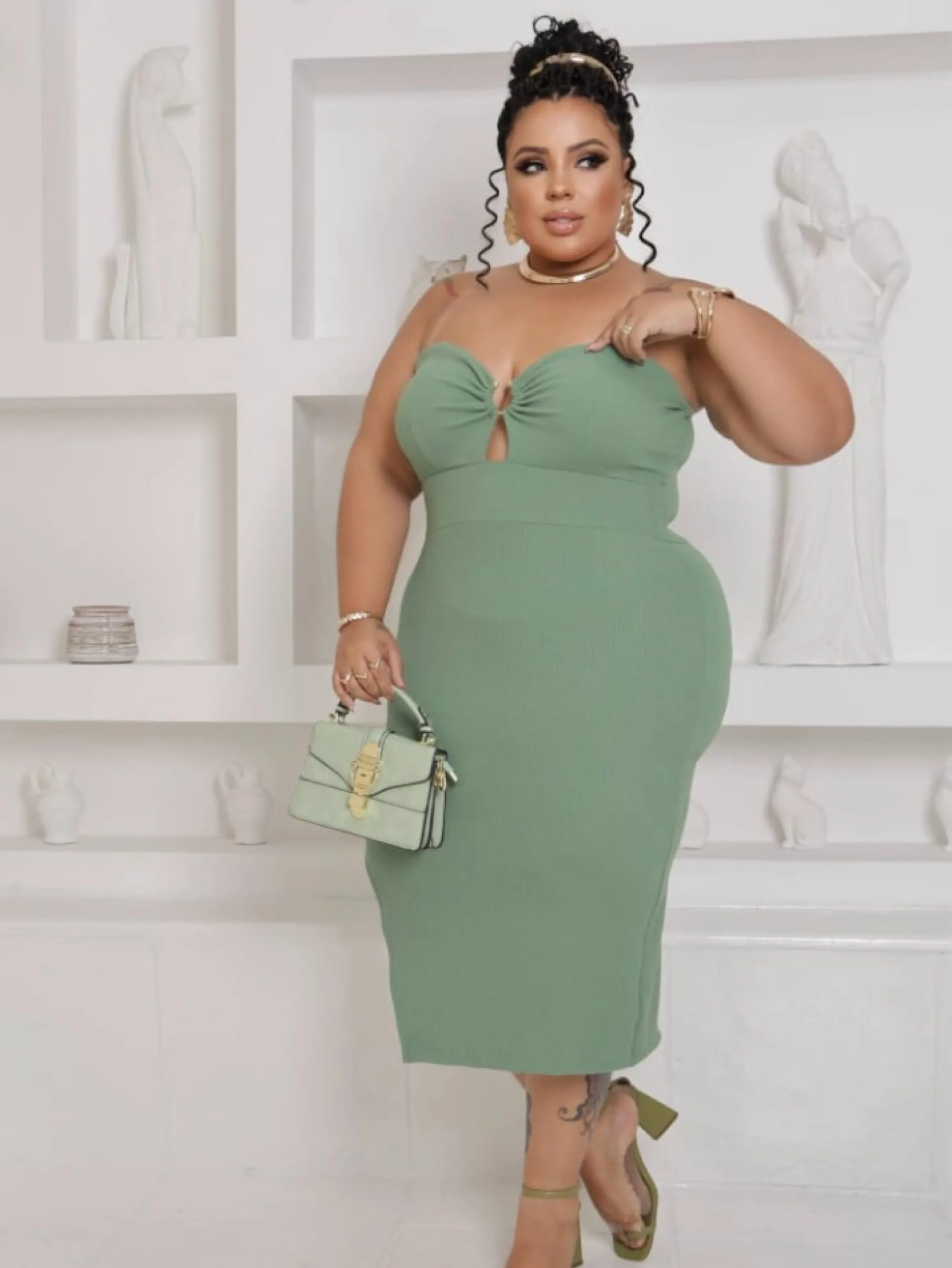 Vestido tomara que caia Sabrine Plus Size